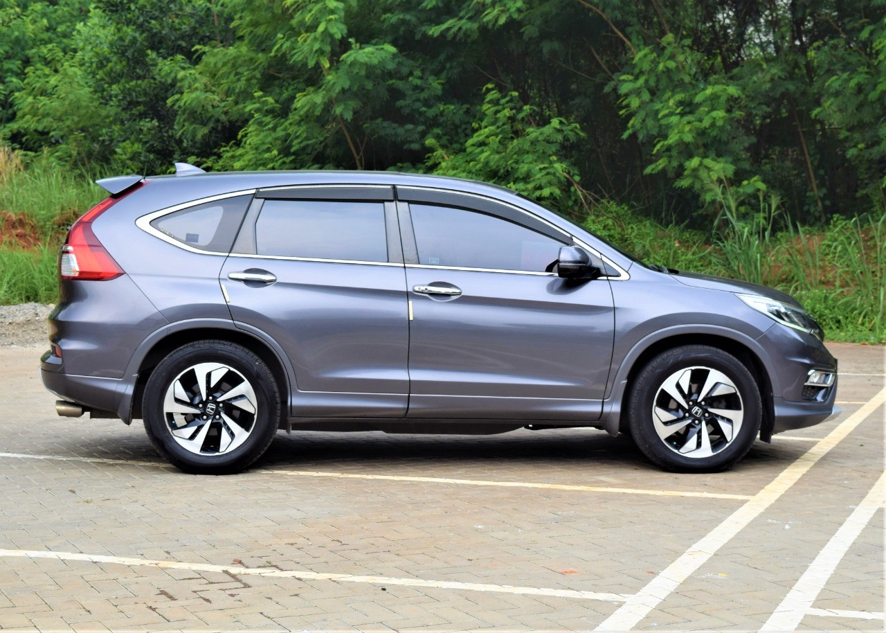 2015 Honda CR-V  2.4L Prestige AT 2015 Honda CR-V  2.4L Prestige AT