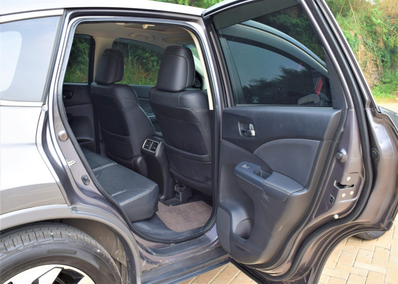 2015 Honda CR-V  2.4L Prestige AT 2015 Honda CR-V  2.4L Prestige AT