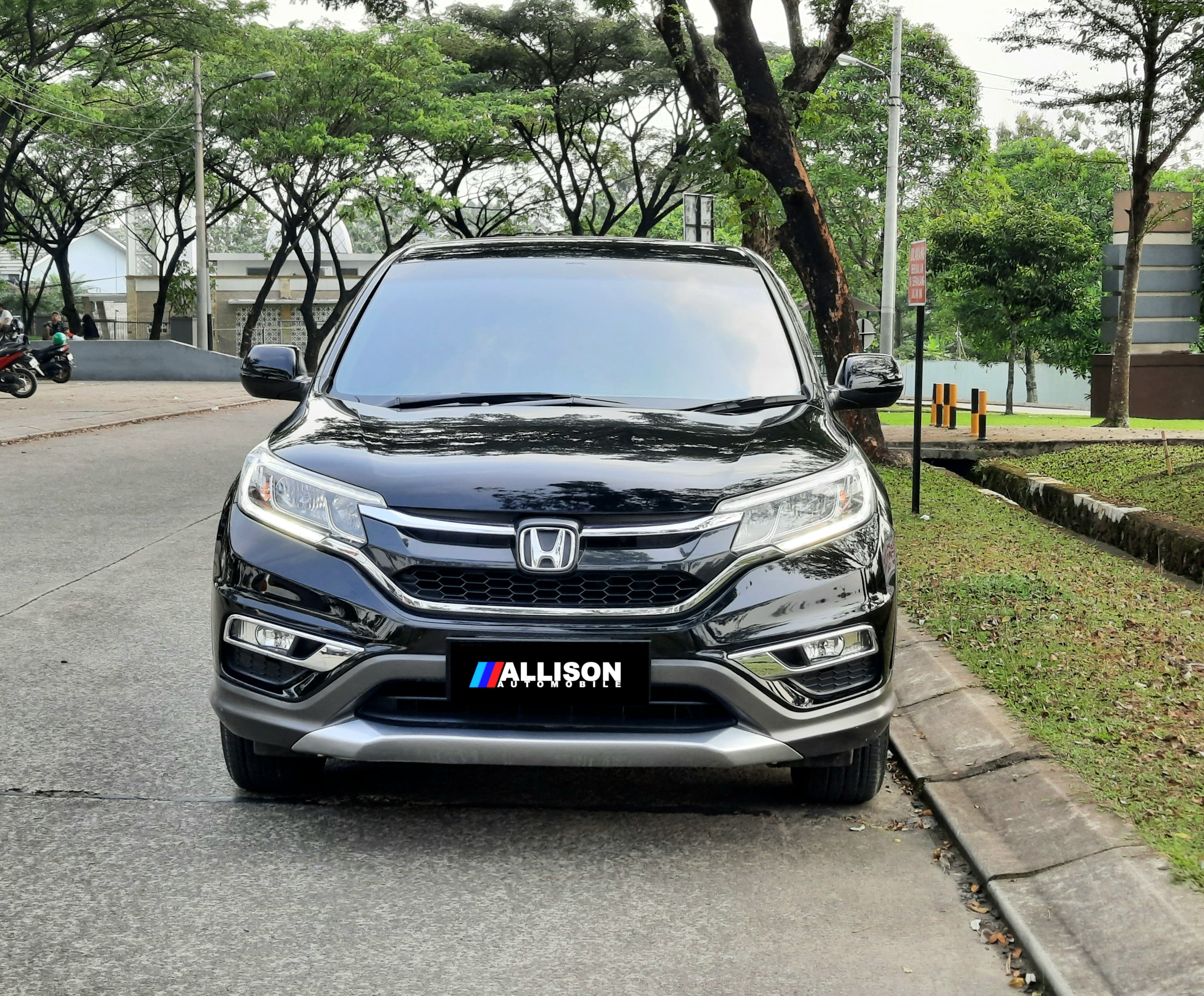 2016 Honda CR-V  2.0L AT 2016 Honda CR-V  2.0L AT