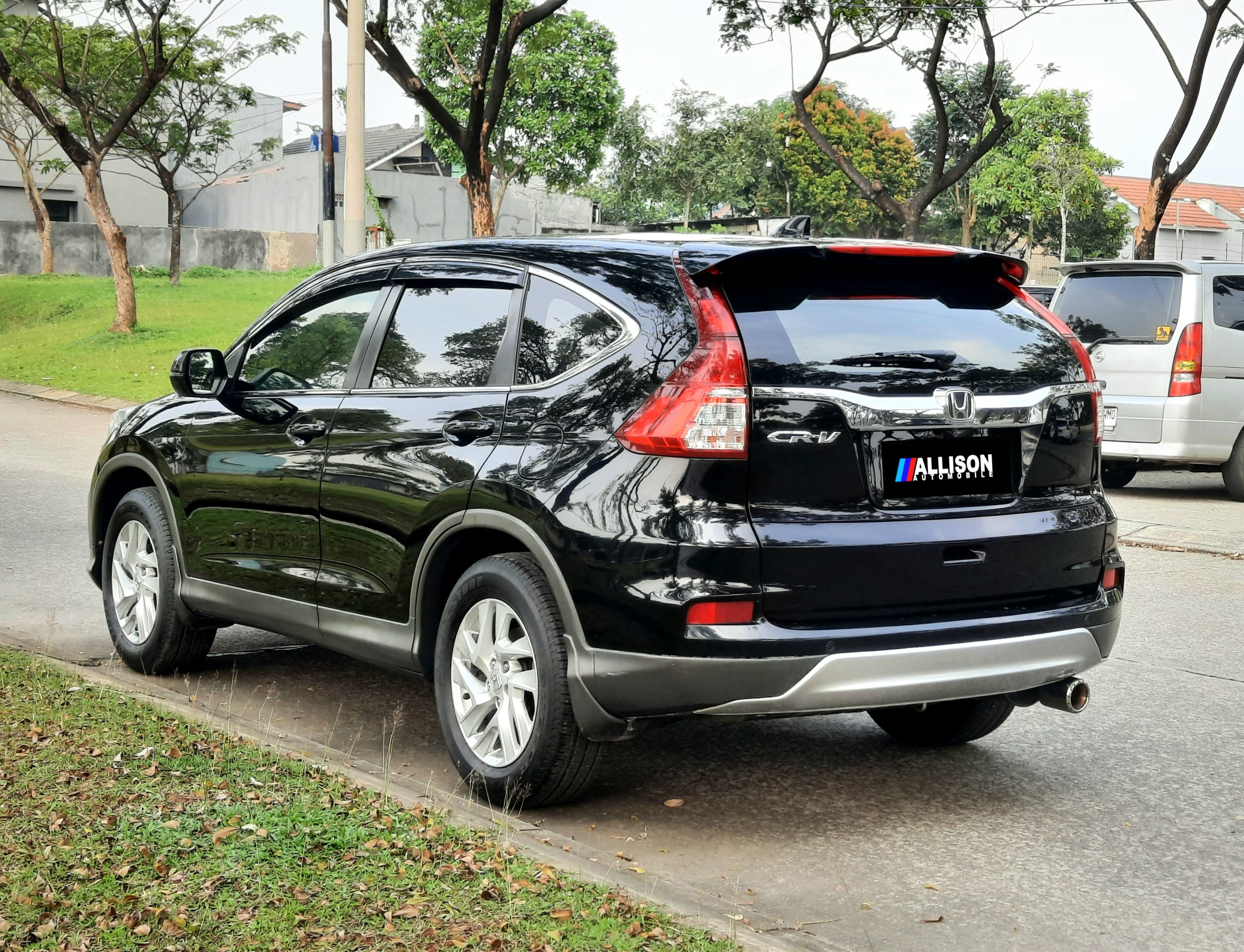 2016 Honda CR-V  2.0L AT 2016 Honda CR-V  2.0L AT