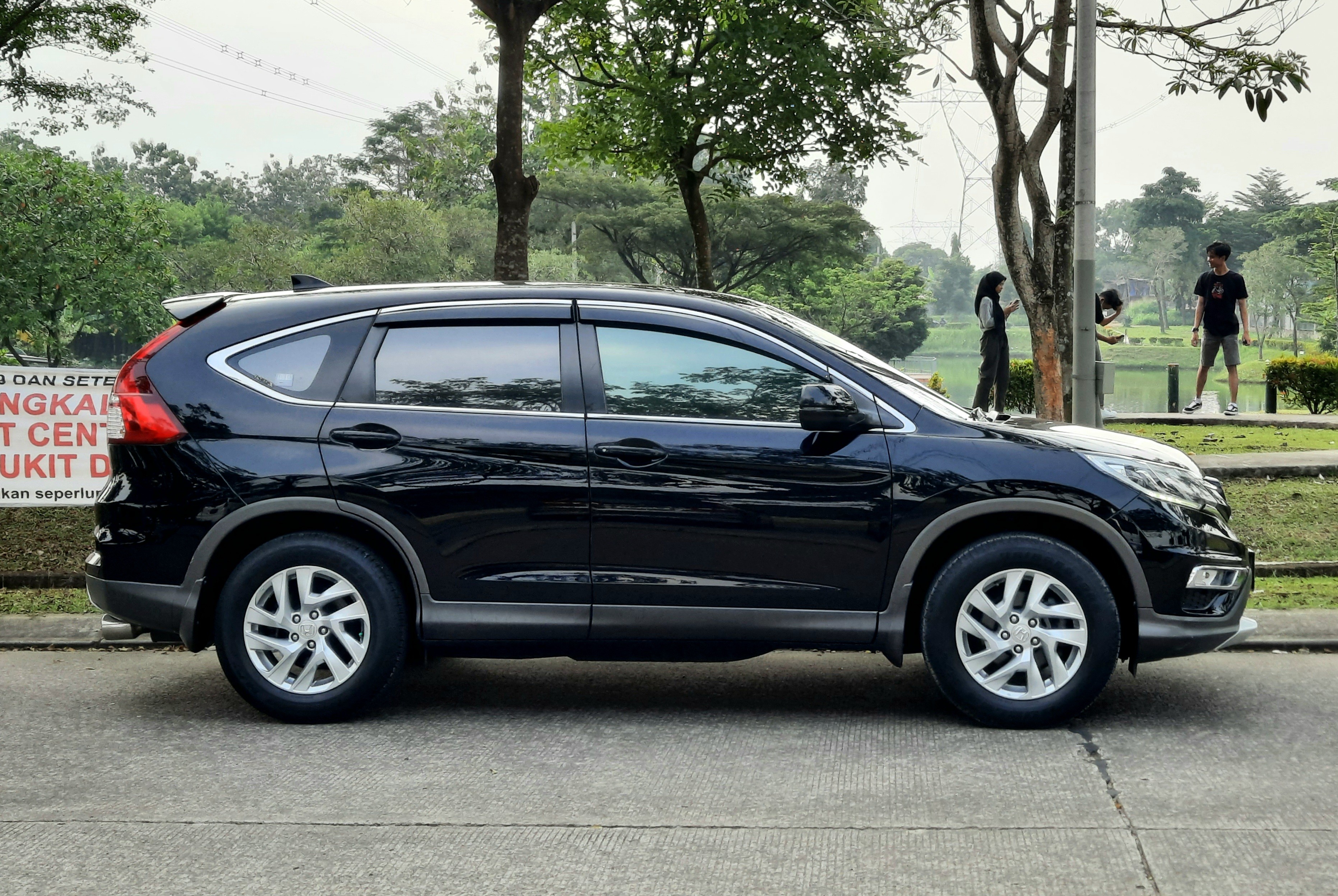 2016 Honda CR-V  2.0L AT 2016 Honda CR-V  2.0L AT