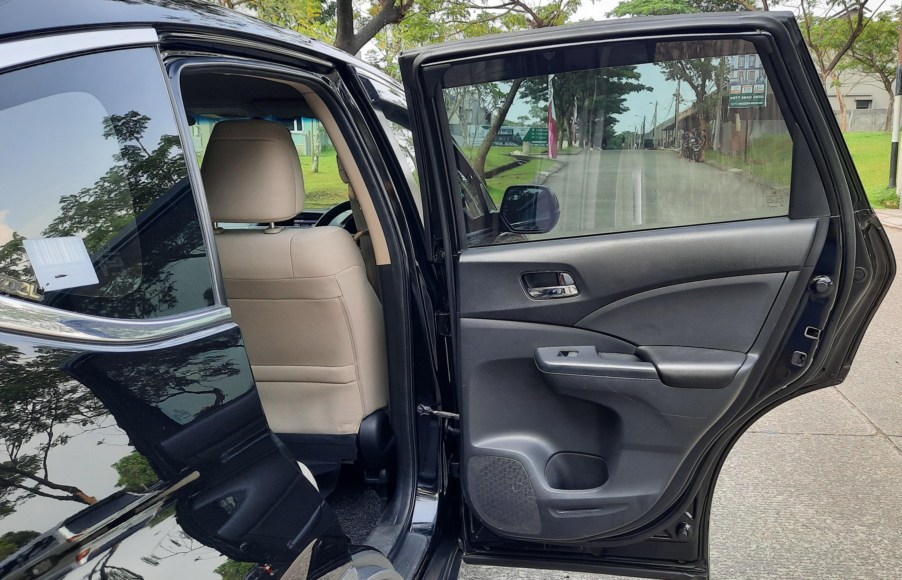 2016 Honda CR-V  2.0L AT 2016 Honda CR-V  2.0L AT