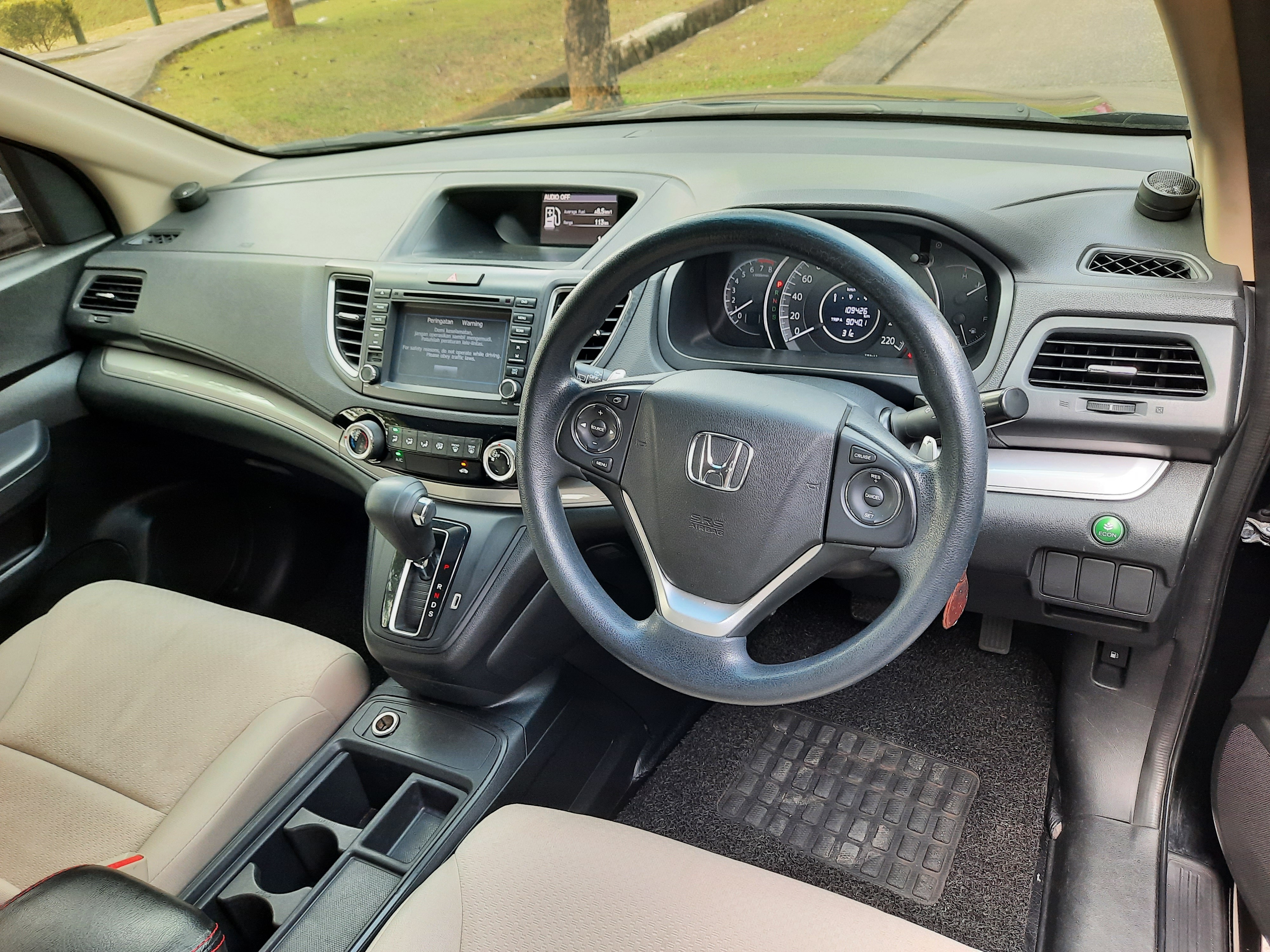 2016 Honda CR-V  2.0L AT 2016 Honda CR-V  2.0L AT