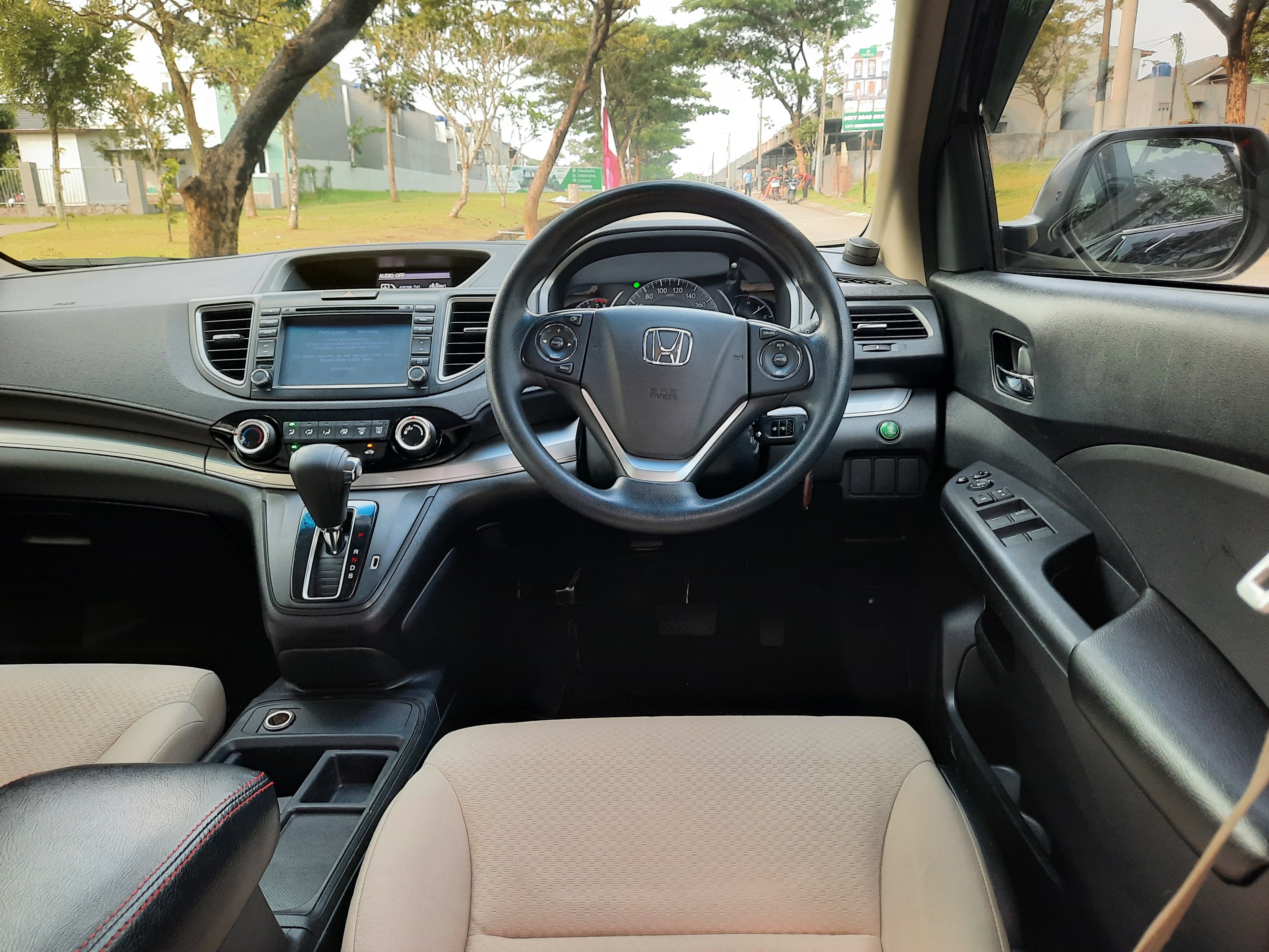 2016 Honda CR-V  2.0L AT 2016 Honda CR-V  2.0L AT