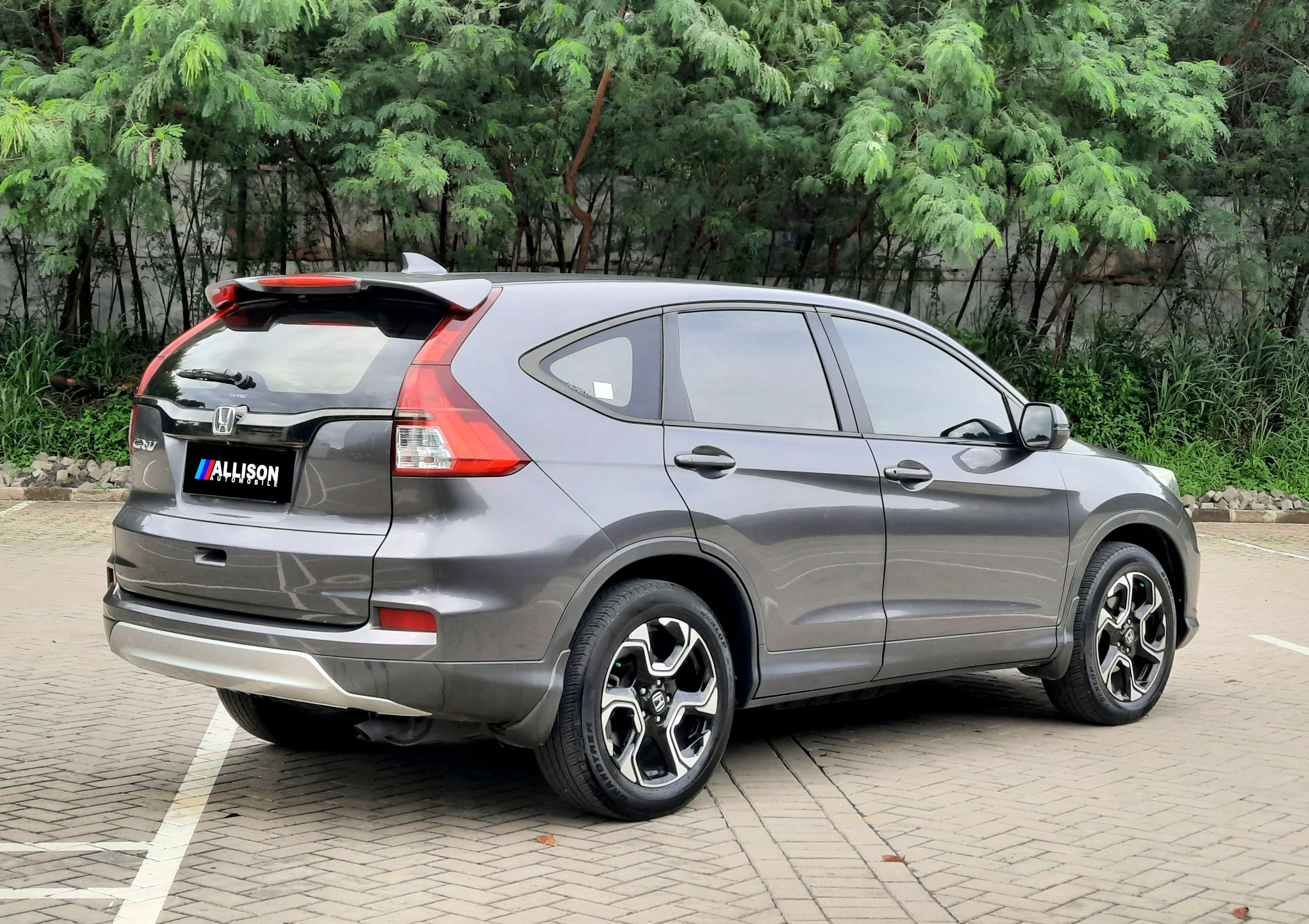 2016 Honda CR-V  2.0L AT 2016 Honda CR-V  2.0L AT