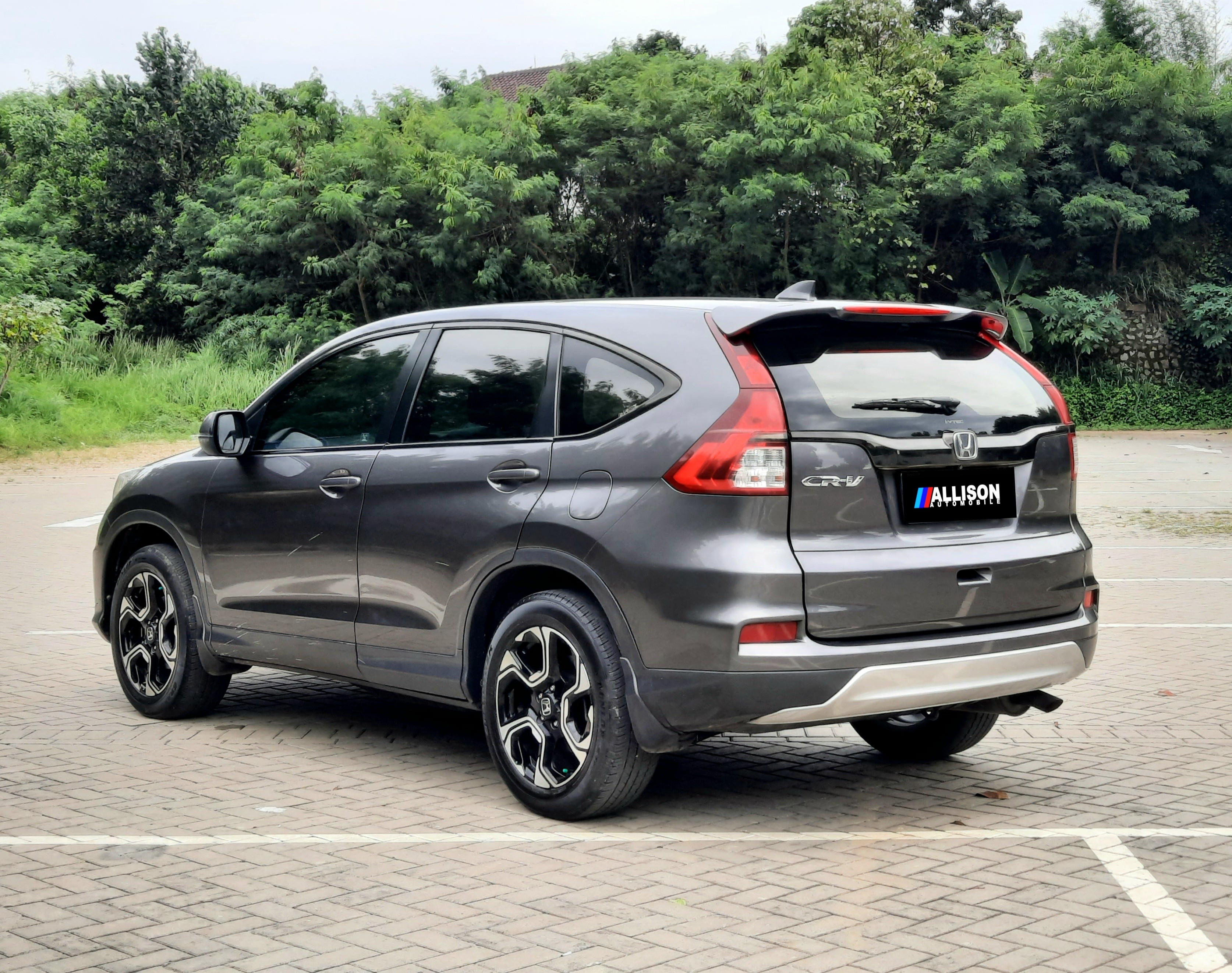 2016 Honda CR-V  2.0L AT 2016 Honda CR-V  2.0L AT