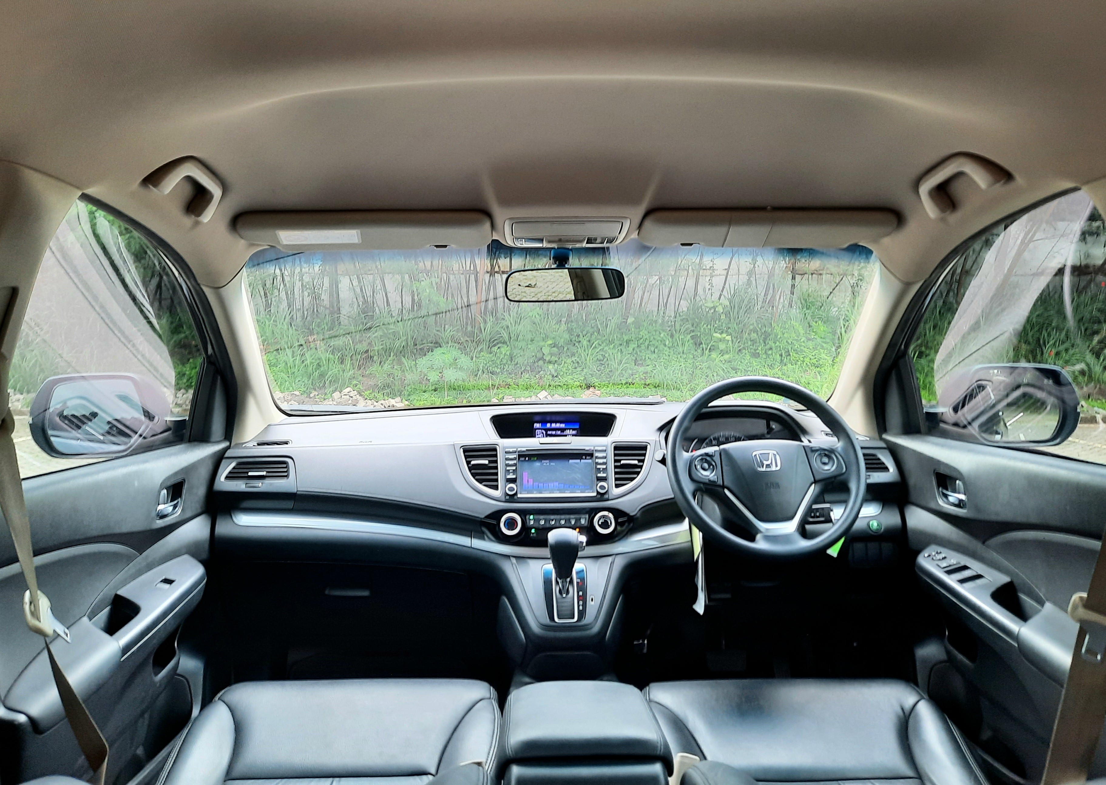 2016 Honda CR-V  2.0L AT 2016 Honda CR-V  2.0L AT