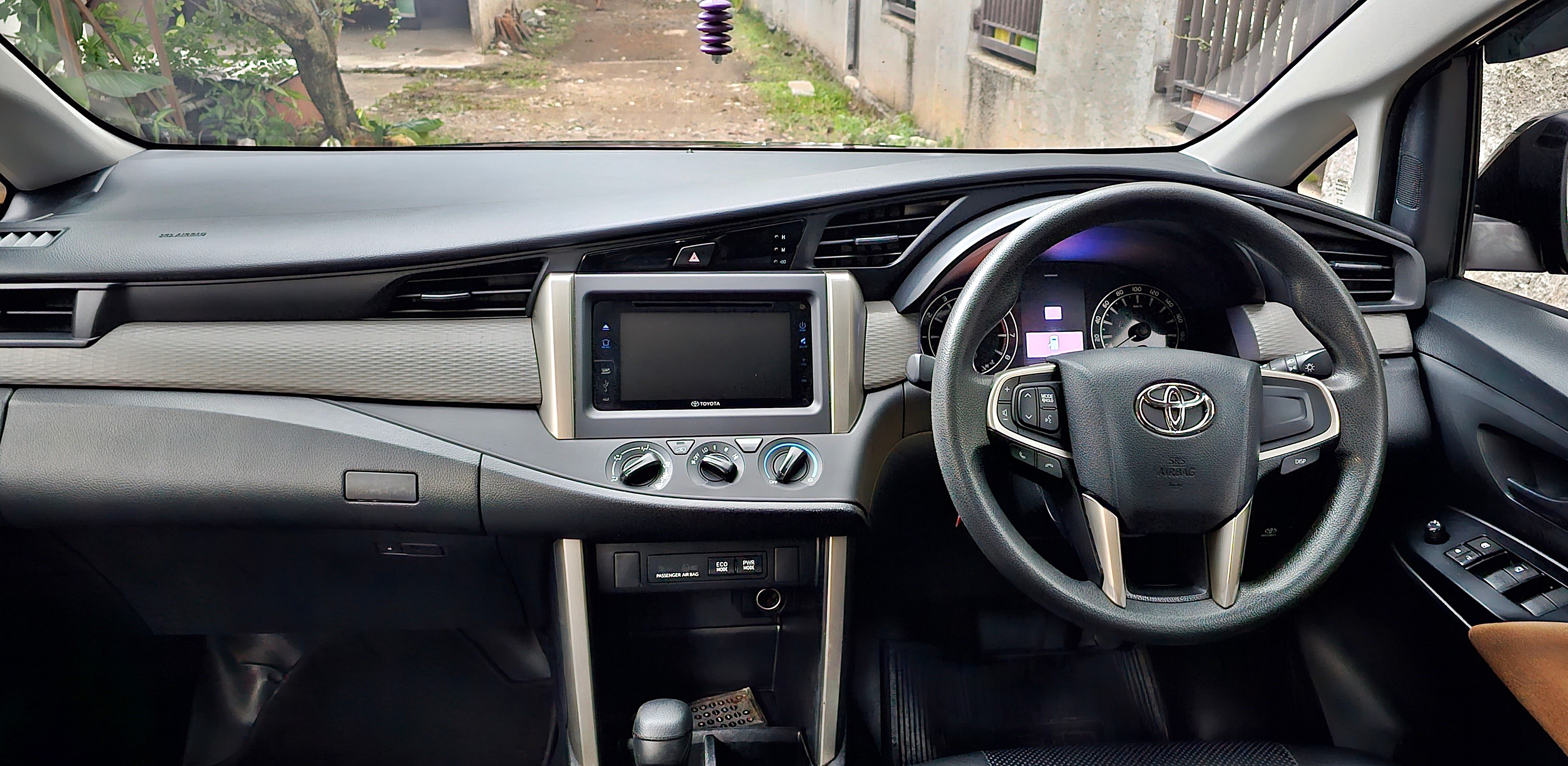 2018 Toyota Kijang Innova 2018 Toyota Kijang Innova