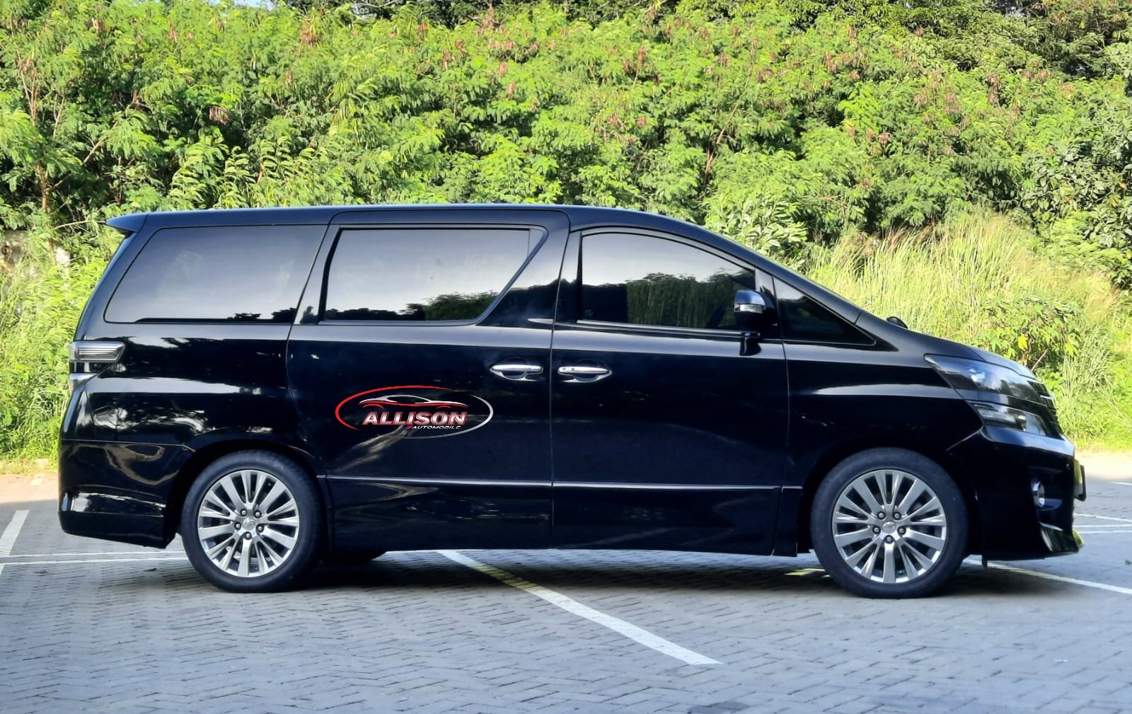 2013 Toyota Alphard Vellfire 2.4 Z A/T GOLDEN EYES 2013 Toyota Alphard Vellfire 2.4 Z A/T GOLDEN EYES