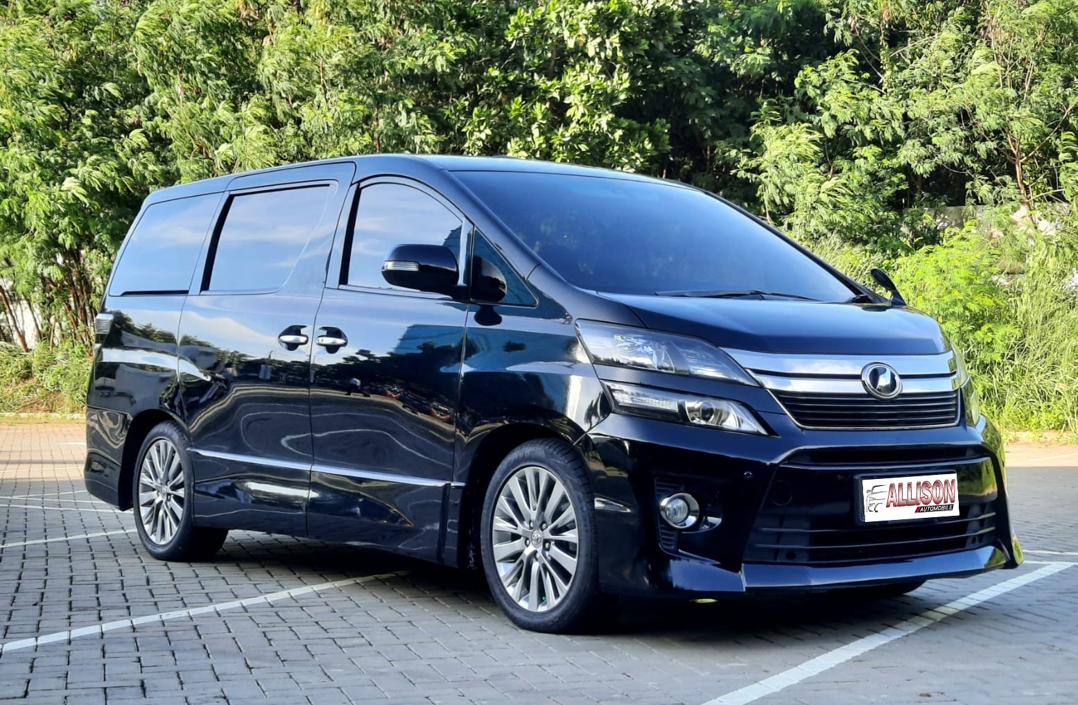 2013 Toyota Alphard Vellfire 2.4 Z A/T GOLDEN EYES 2013 Toyota Alphard Vellfire 2.4 Z A/T GOLDEN EYES