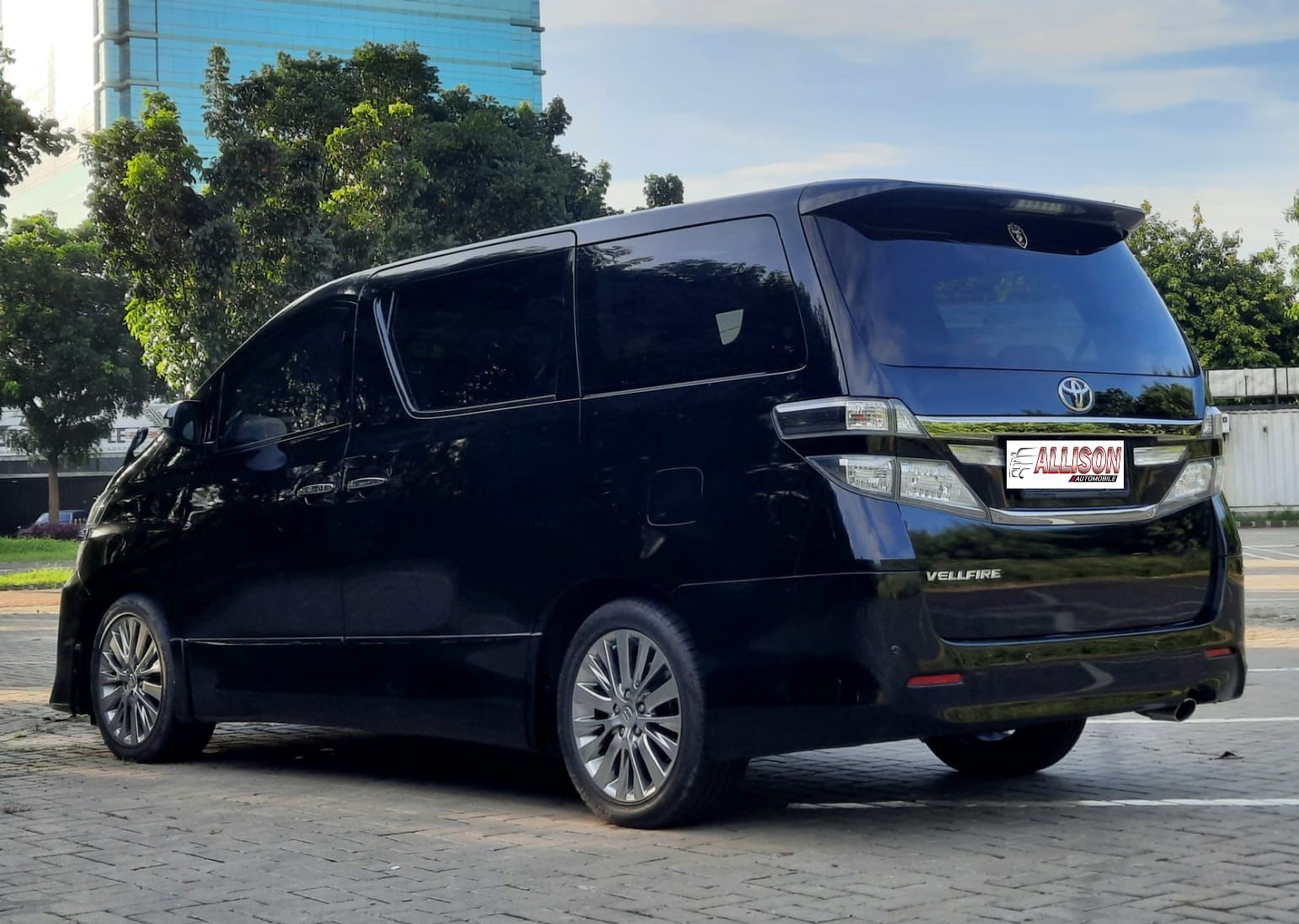 2013 Toyota Alphard Vellfire 2.4 Z A/T GOLDEN EYES 2013 Toyota Alphard Vellfire 2.4 Z A/T GOLDEN EYES