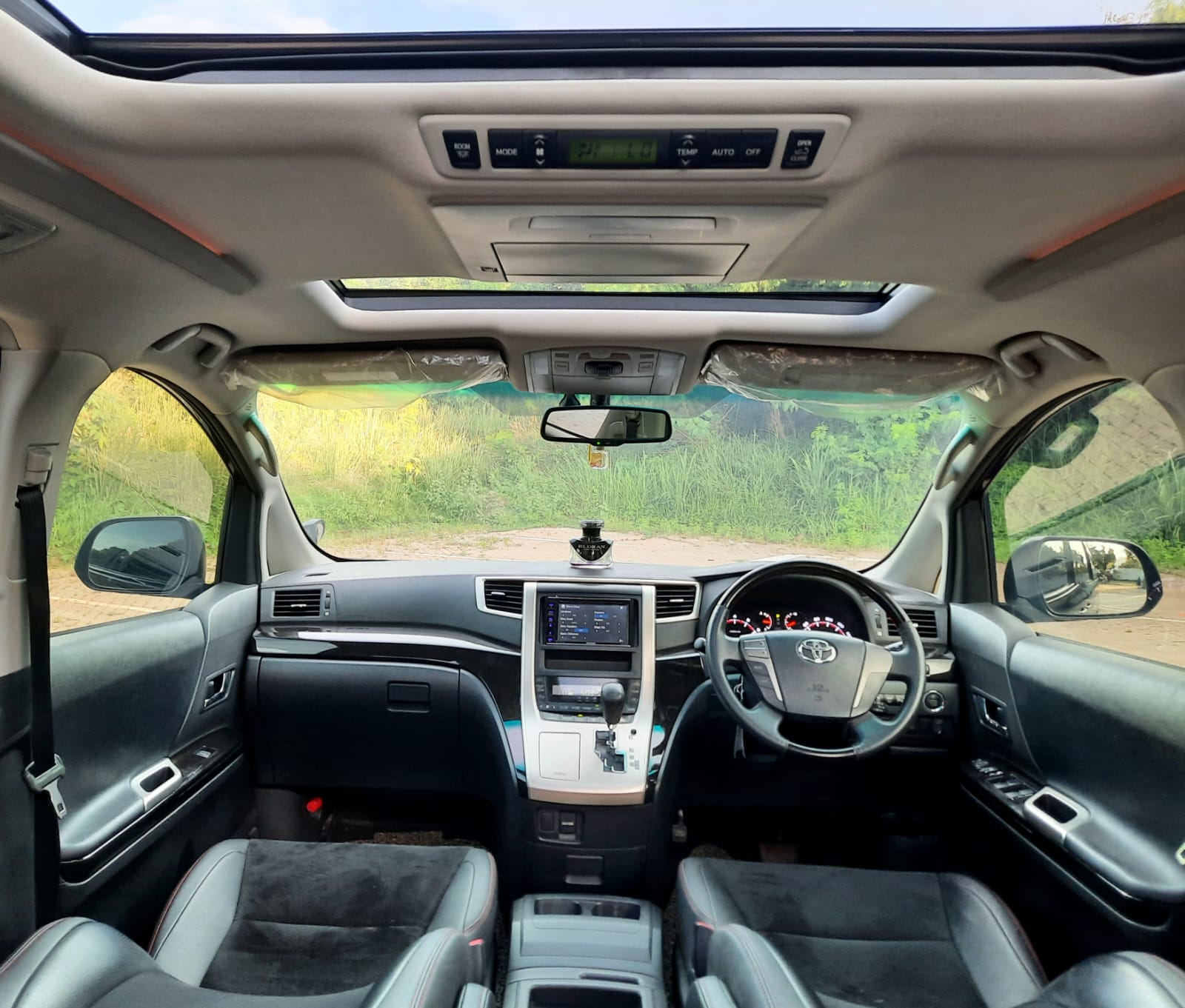 2013 Toyota Alphard Vellfire 2.4 Z A/T GOLDEN EYES 2013 Toyota Alphard Vellfire 2.4 Z A/T GOLDEN EYES