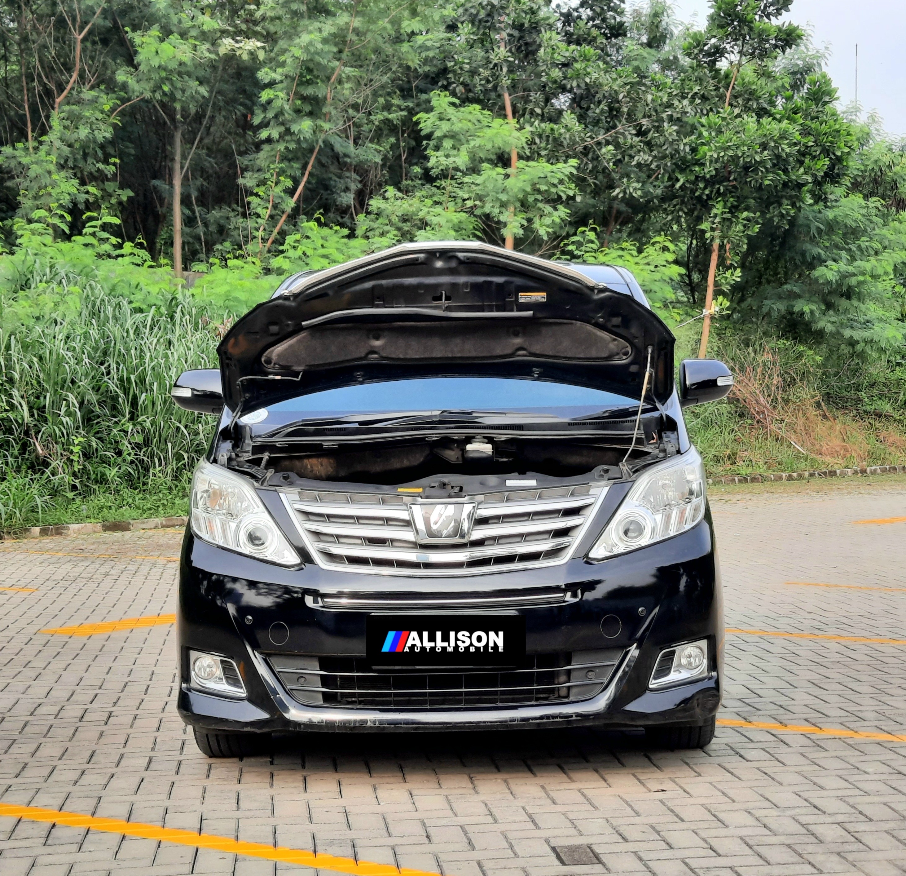 2012 Toyota Alphard  2.4 AT 2012 Toyota Alphard  2.4 AT