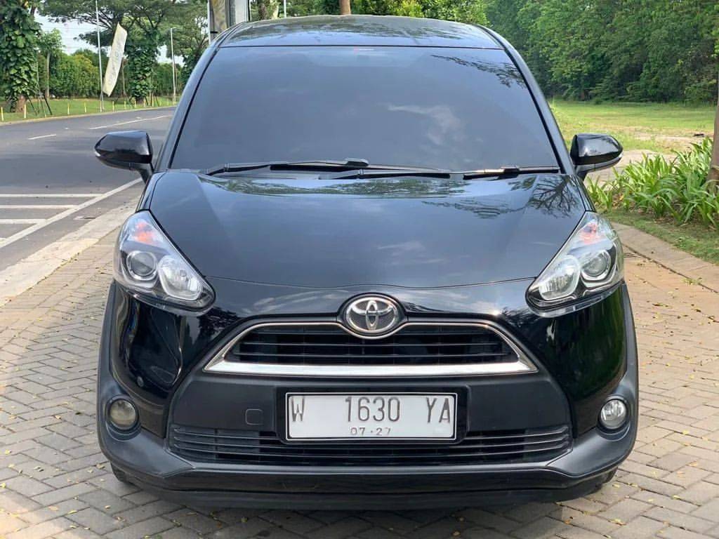 2017 Toyota Sienta 2017 Toyota Sienta