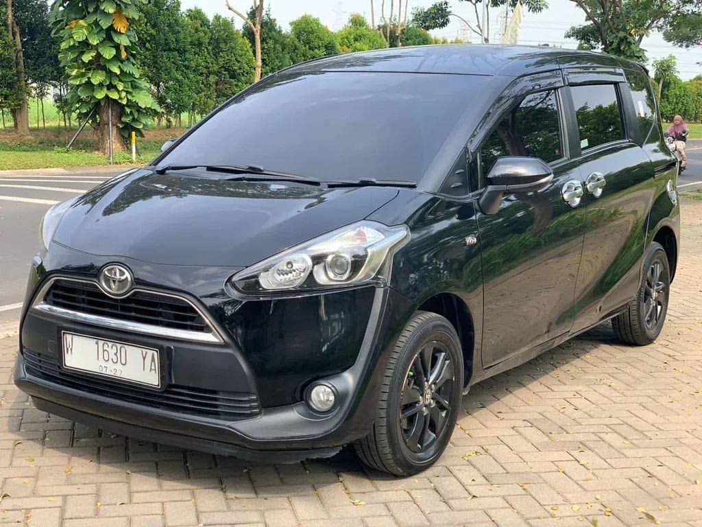 2017 Toyota Sienta 2017 Toyota Sienta