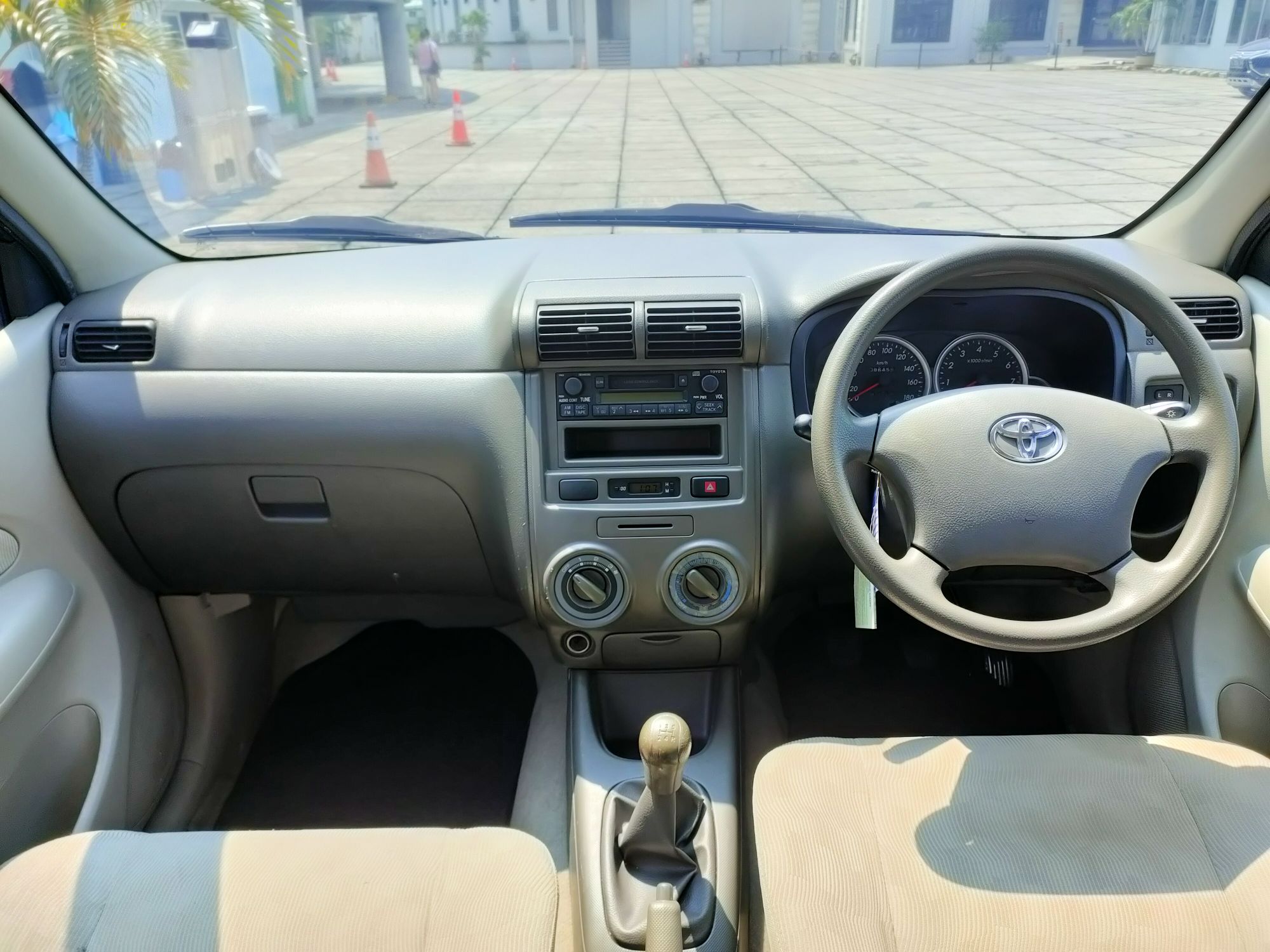 2010 Toyota Avanza 1.3G MT 2010 Toyota Avanza 1.3G MT