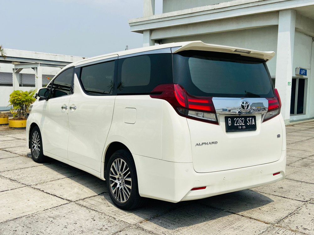 2015 Toyota Alphard  G 2.5 AT 2015 Toyota Alphard  G 2.5 AT