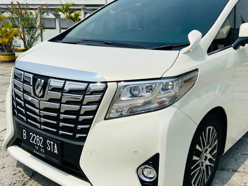 2015 Toyota Alphard  G 2.5 AT 2015 Toyota Alphard  G 2.5 AT