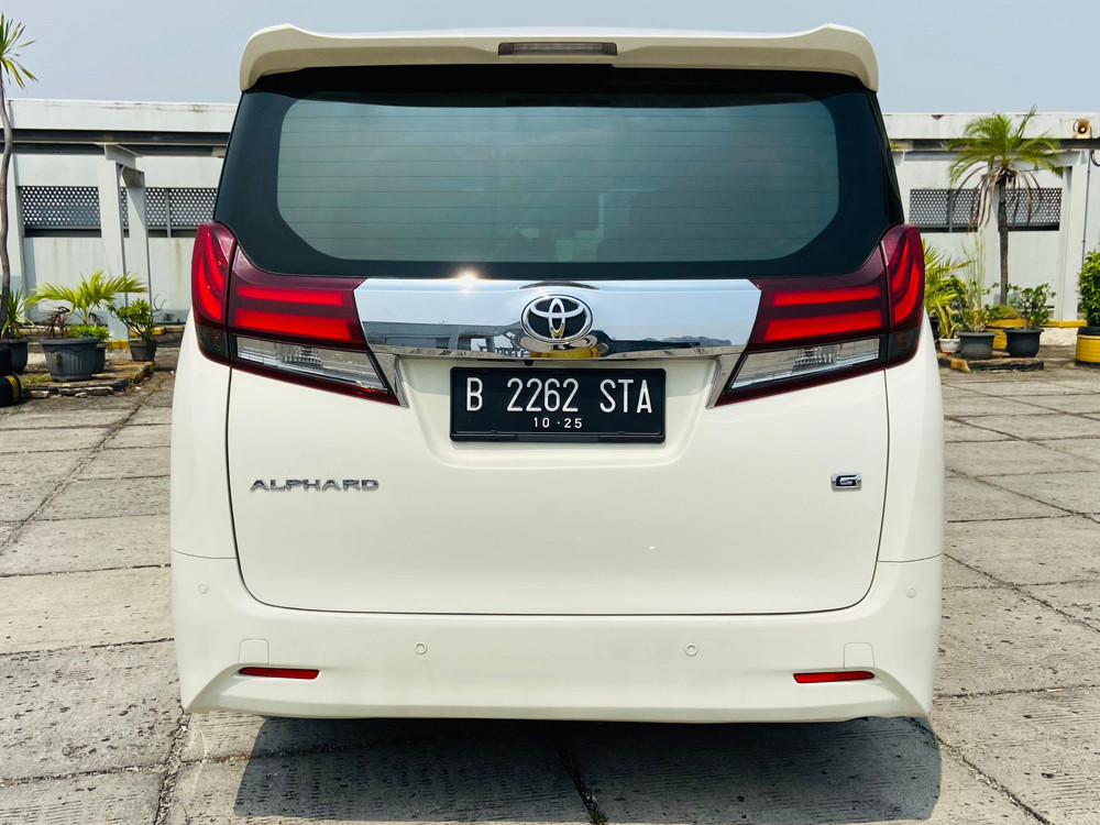 2015 Toyota Alphard  G 2.5 AT 2015 Toyota Alphard  G 2.5 AT
