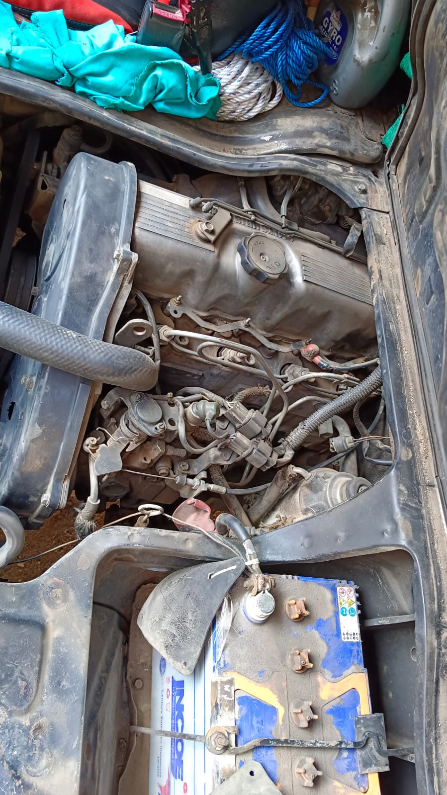 2013 Mitsubishi L300 2013 Mitsubishi L300