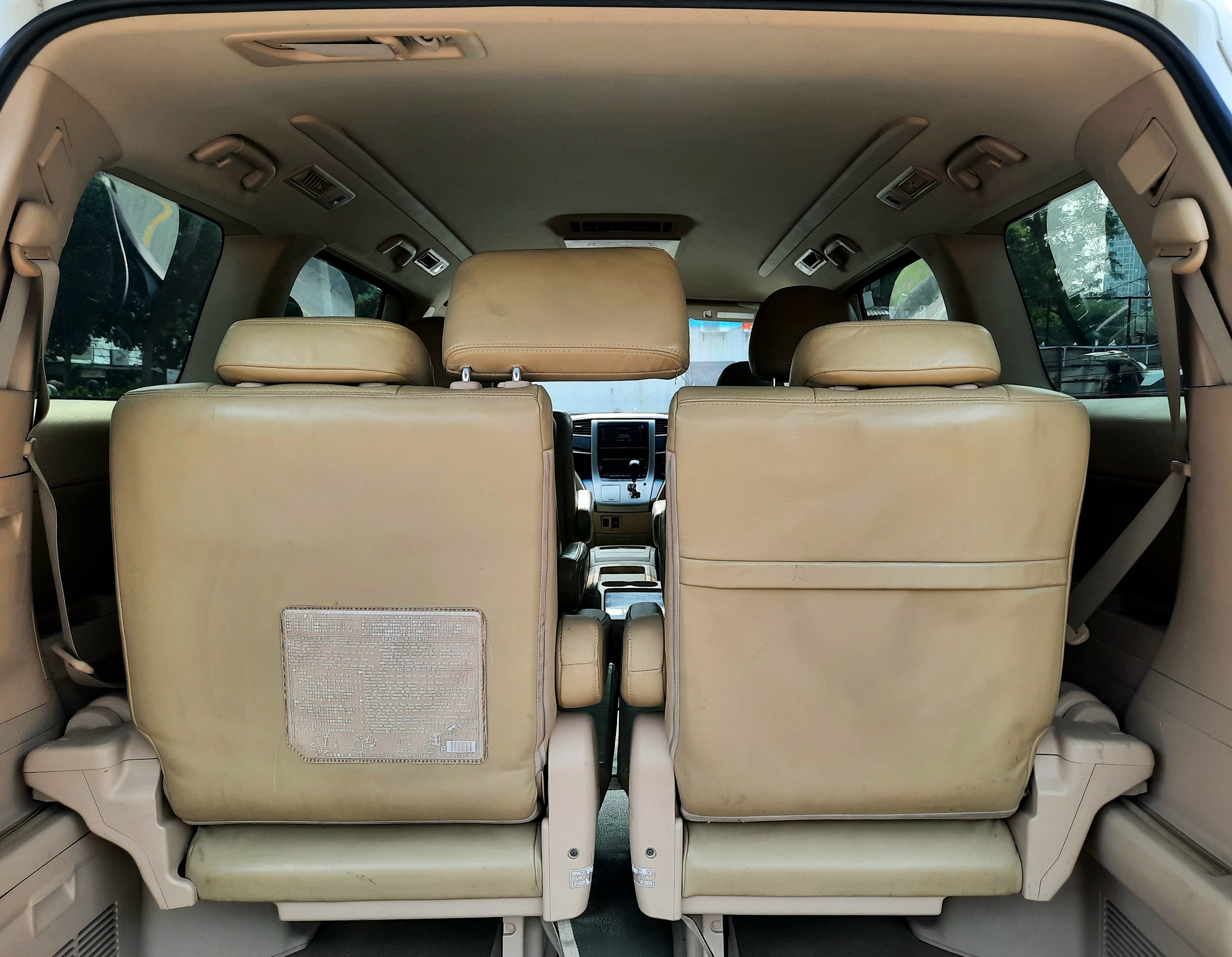 2013 Toyota Alphard  2.4 AT 2013 Toyota Alphard  2.4 AT