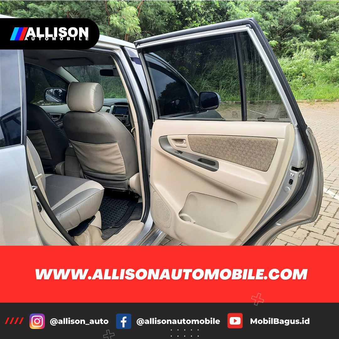 2015 Toyota Kijang Innova 2.0 G AT LUX 2015 Toyota Kijang Innova 2.0 G AT LUX