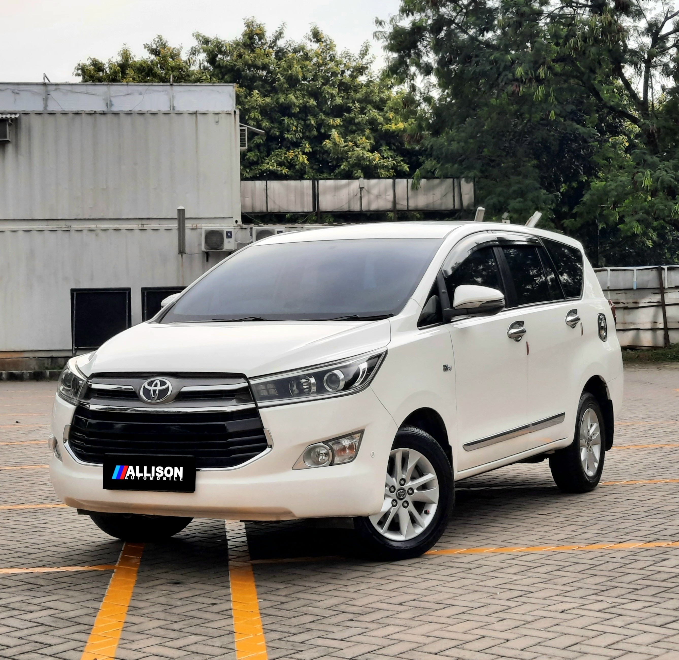 2017 Toyota Kijang Innova 2.0 V MT 2017 Toyota Kijang Innova 2.0 V MT