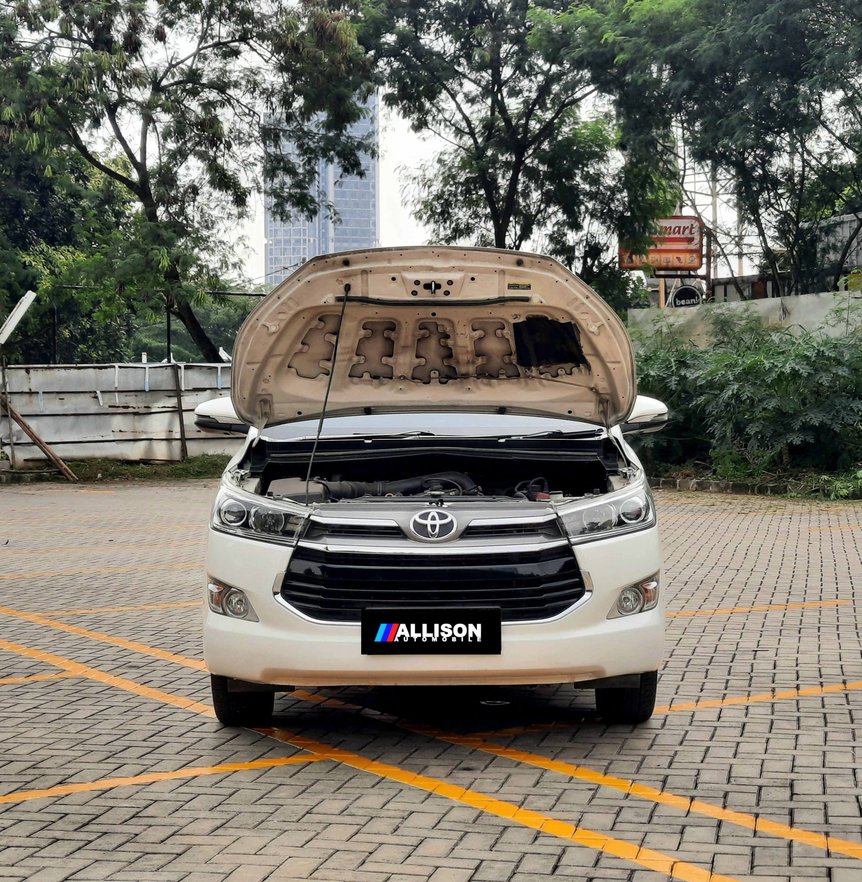 2017 Toyota Kijang Innova 2.0 V MT 2017 Toyota Kijang Innova 2.0 V MT