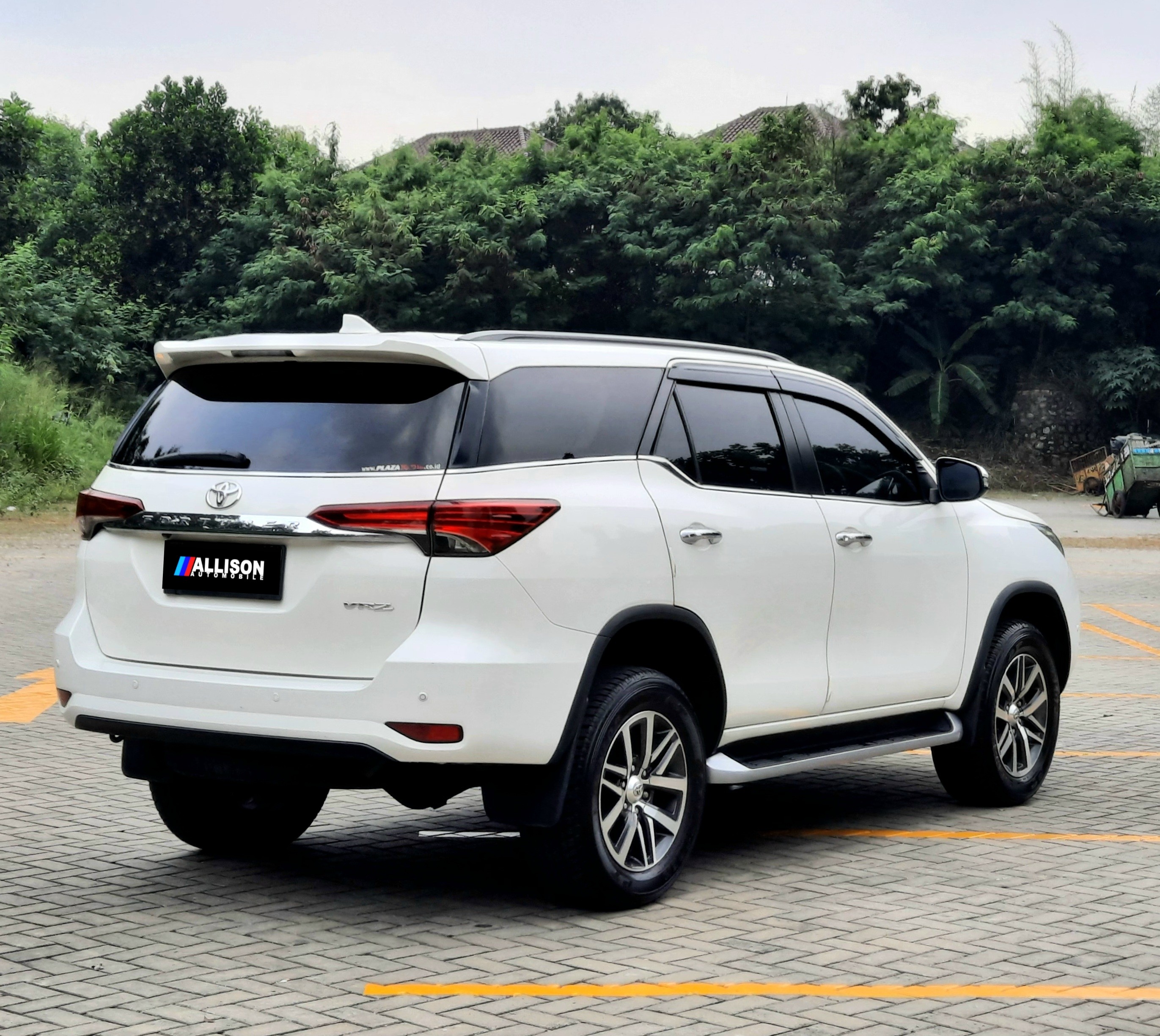 2019 Toyota Fortuner 2.4 VRZ AT 2019 Toyota Fortuner 2.4 VRZ AT