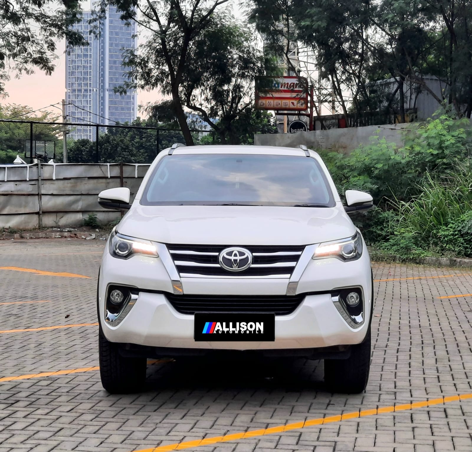 2019 Toyota Fortuner 2.4 VRZ AT 2019 Toyota Fortuner 2.4 VRZ AT