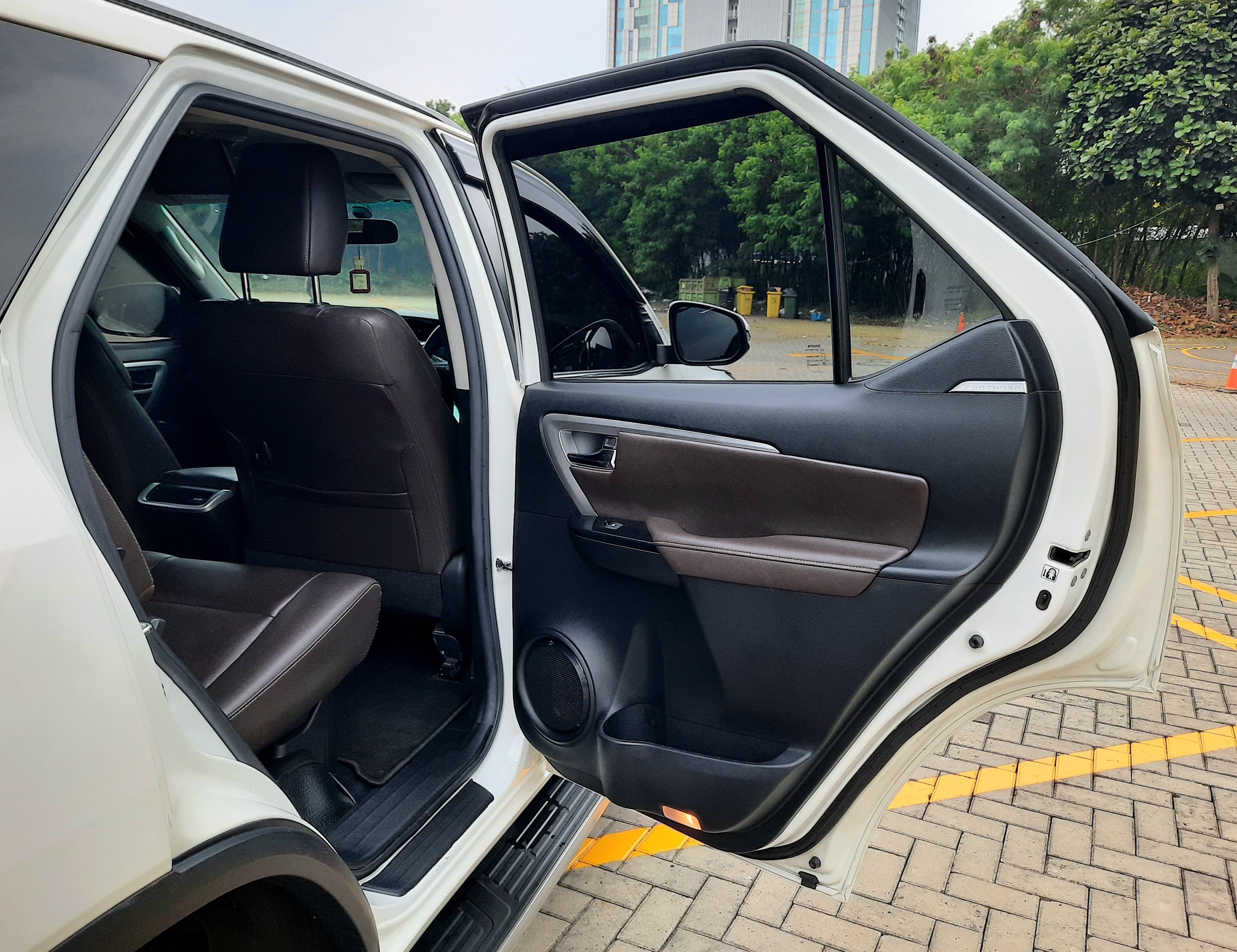 2019 Toyota Fortuner 2.4 VRZ AT 2019 Toyota Fortuner 2.4 VRZ AT