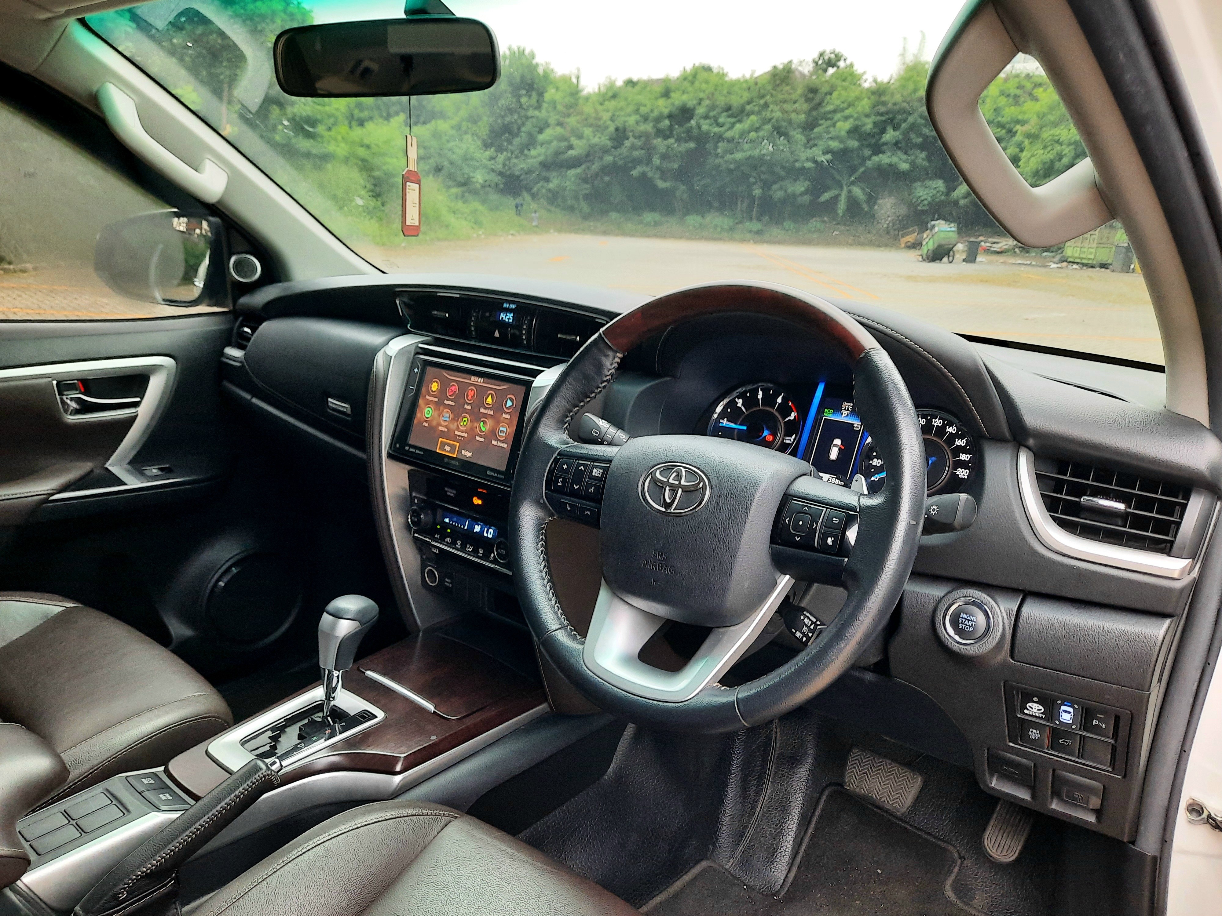 2019 Toyota Fortuner 2.4 VRZ AT 2019 Toyota Fortuner 2.4 VRZ AT