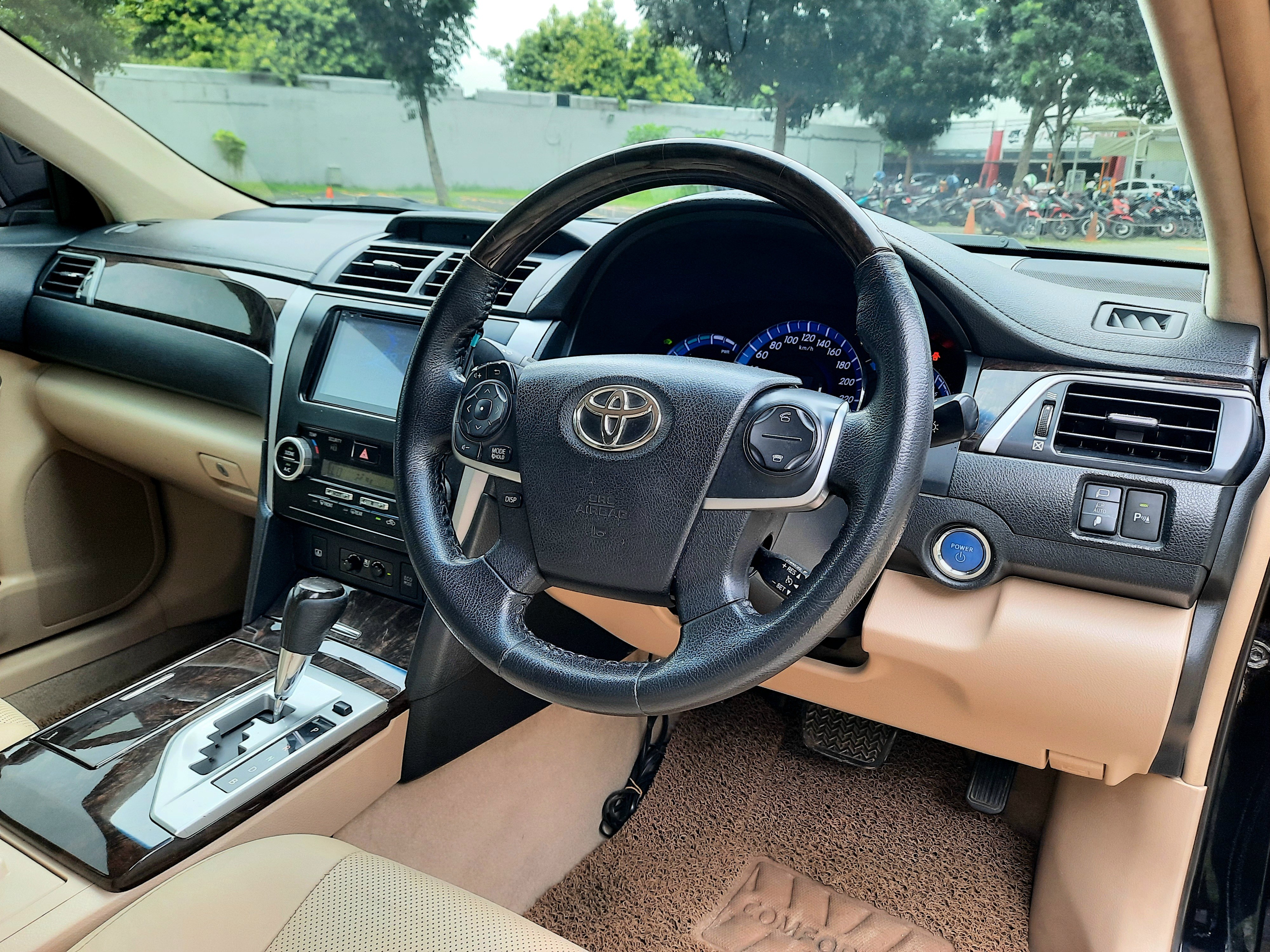 2012 Toyota Camry Hybrid 2.5 HV 2012 Toyota Camry Hybrid 2.5 HV