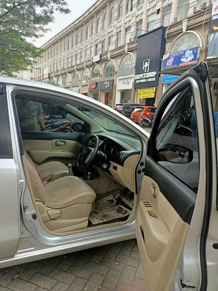 2015 Nissan Grand Livina 2015 Nissan Grand Livina