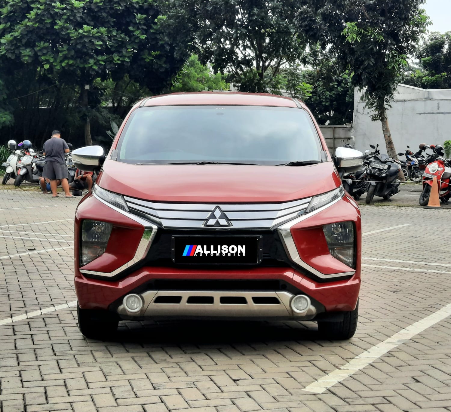 2019 Mitsubishi Xpander  1.5 L ULTIMATE 2019 Mitsubishi Xpander  1.5 L ULTIMATE