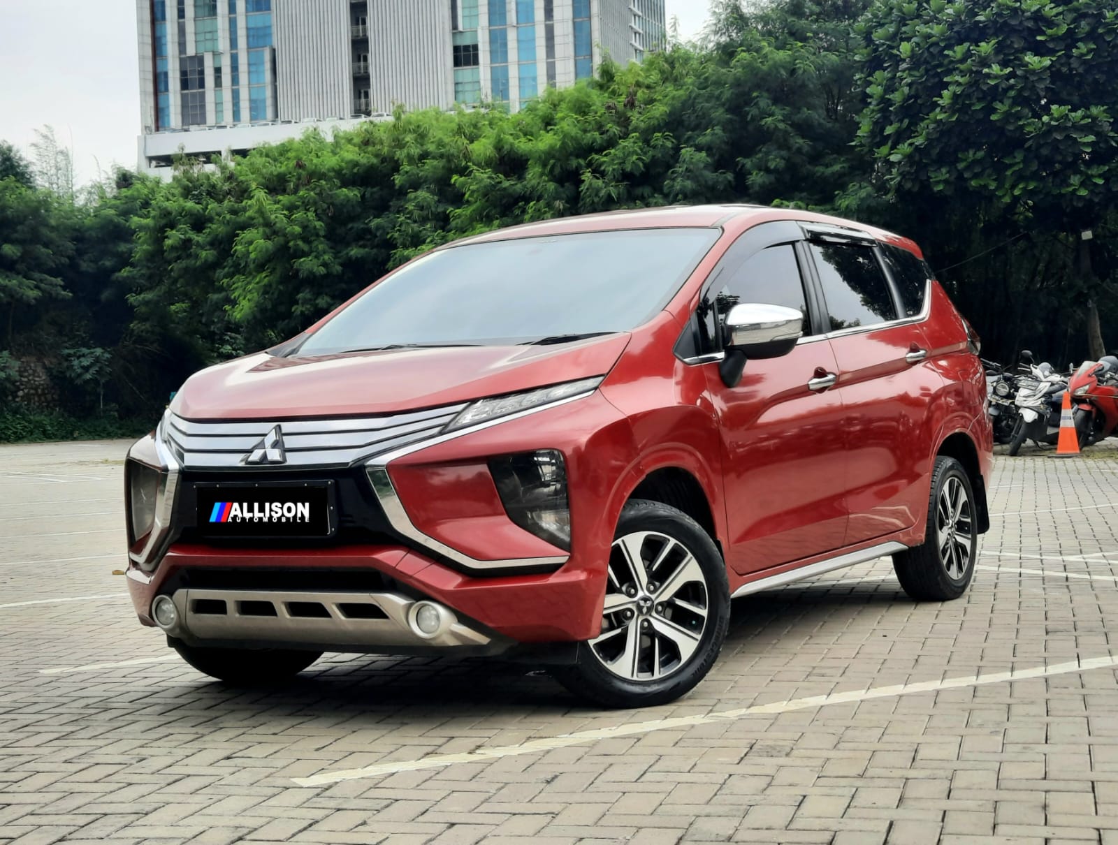 2019 Mitsubishi Xpander  1.5 L ULTIMATE 2019 Mitsubishi Xpander  1.5 L ULTIMATE