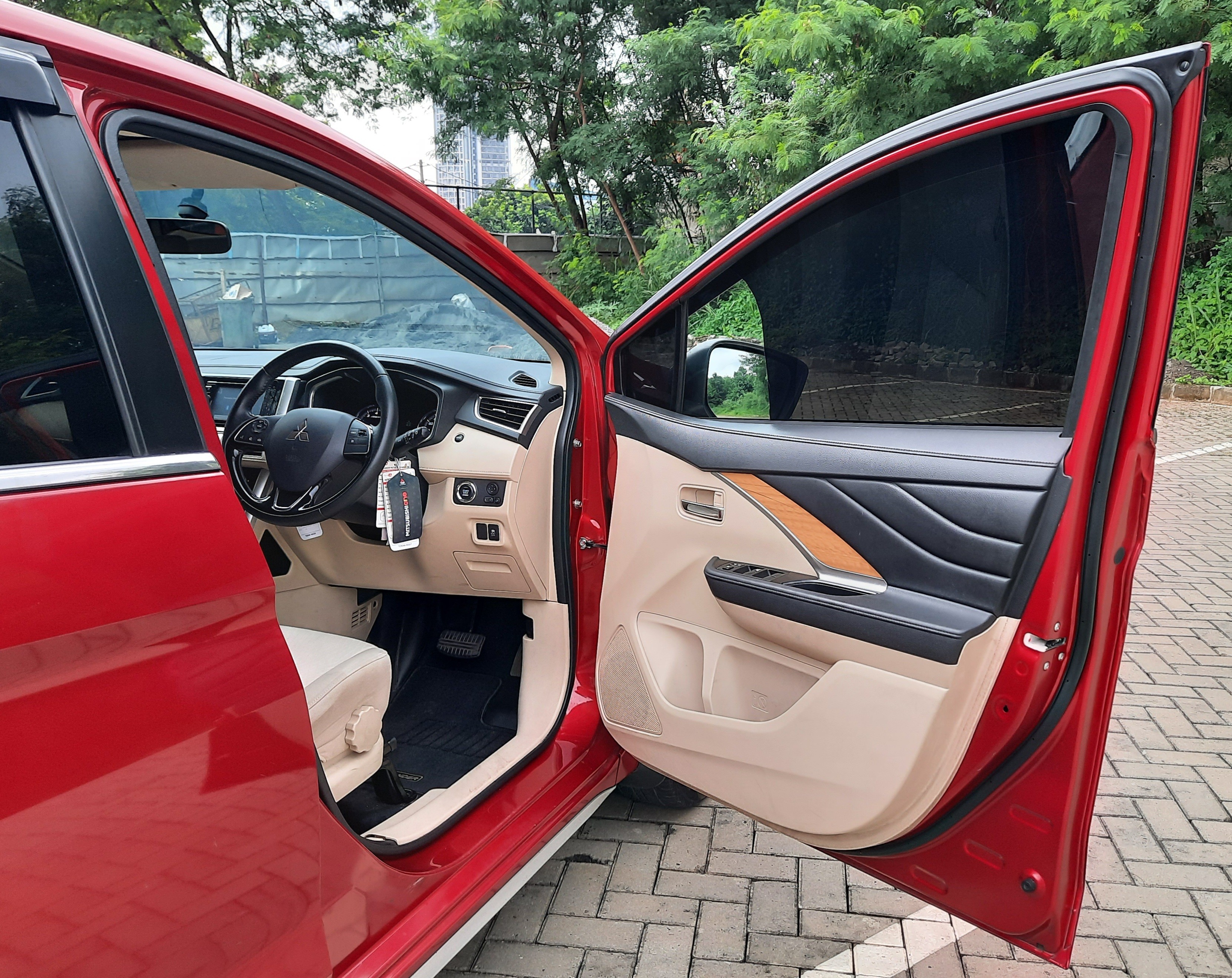 2019 Mitsubishi Xpander  1.5 L ULTIMATE 2019 Mitsubishi Xpander  1.5 L ULTIMATE