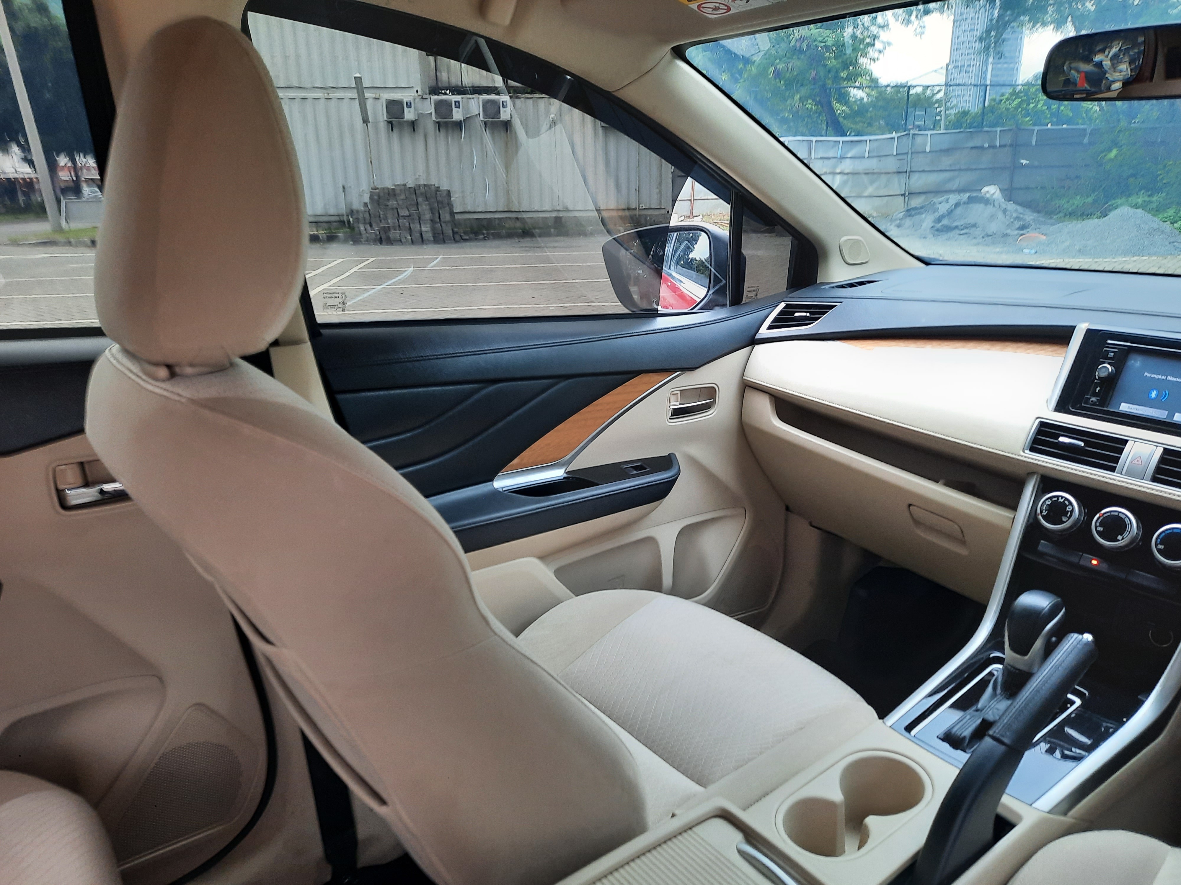 2019 Mitsubishi Xpander  1.5 L ULTIMATE 2019 Mitsubishi Xpander  1.5 L ULTIMATE