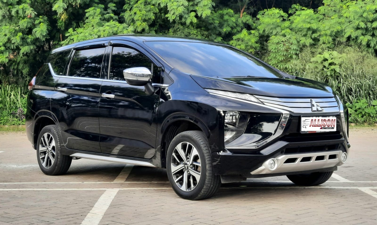2018 Mitsubishi Xpander  1.5 L ULTIMATE 2018 Mitsubishi Xpander  1.5 L ULTIMATE