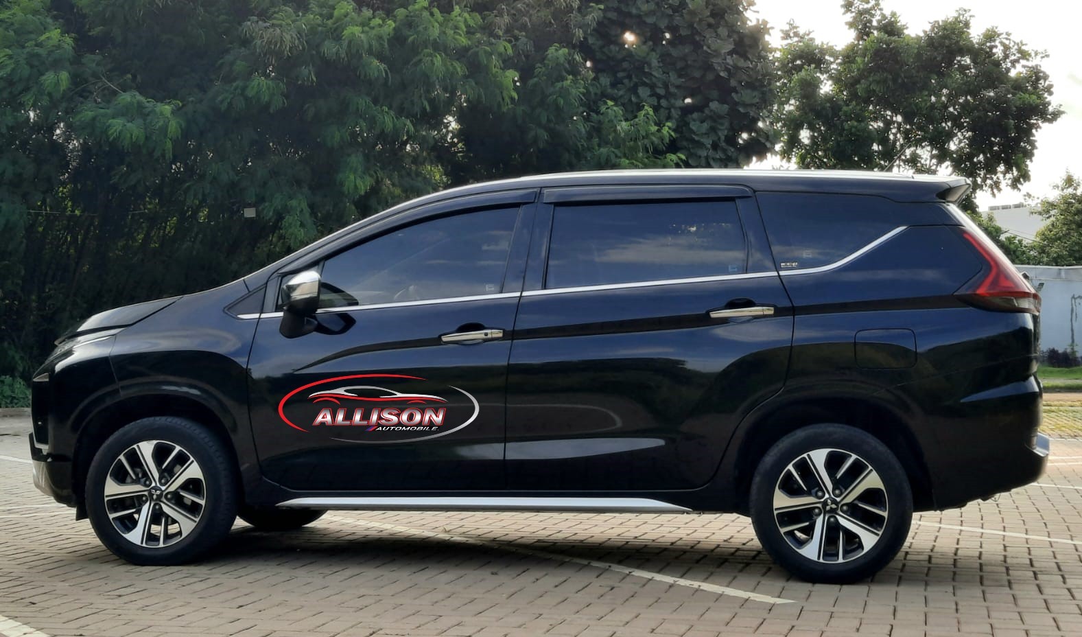 2018 Mitsubishi Xpander  1.5 L ULTIMATE 2018 Mitsubishi Xpander  1.5 L ULTIMATE