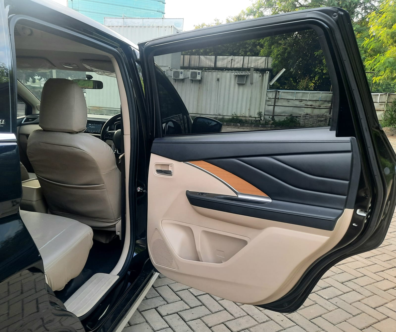 2018 Mitsubishi Xpander  1.5 L ULTIMATE 2018 Mitsubishi Xpander  1.5 L ULTIMATE