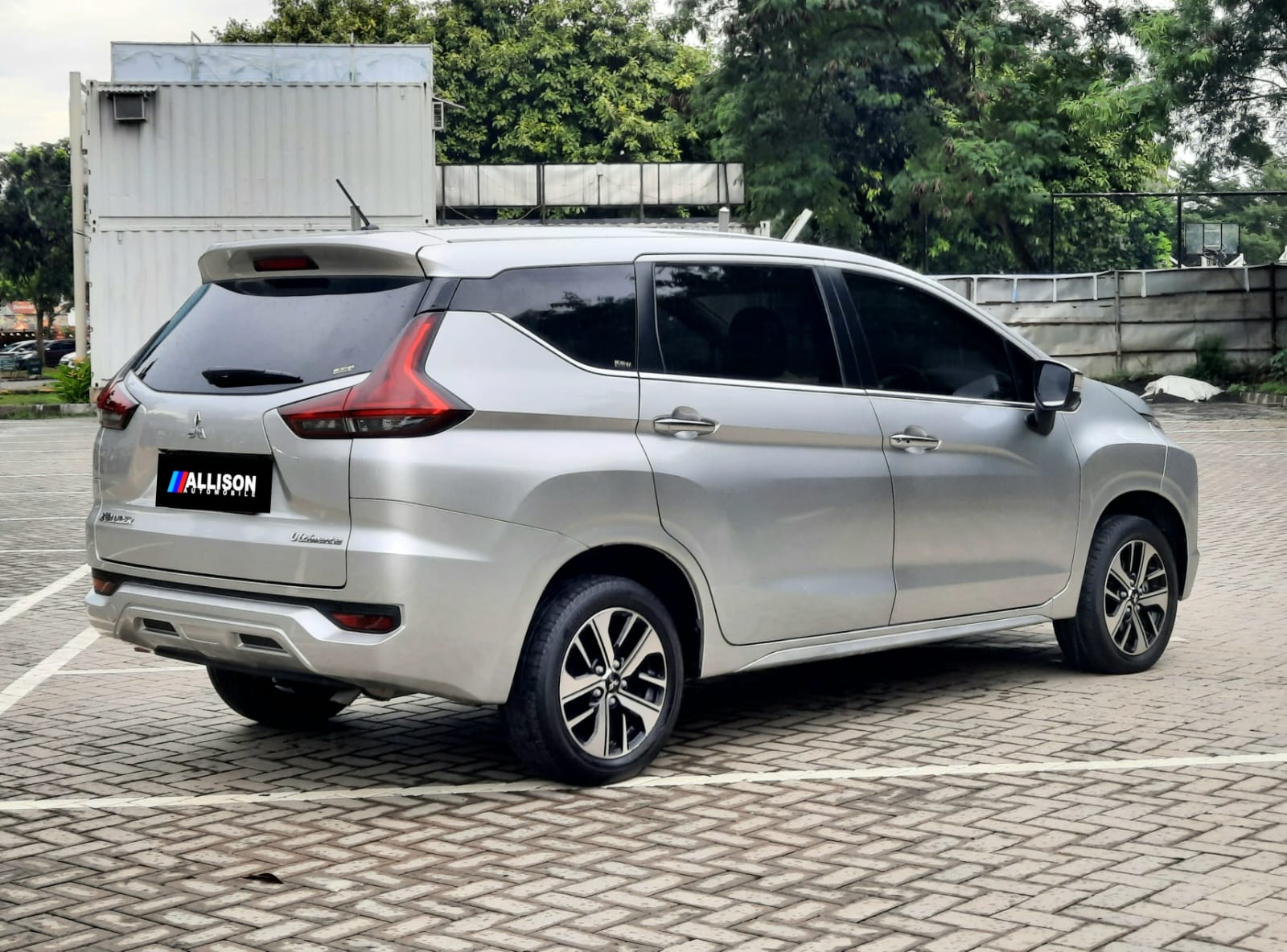 2018 Mitsubishi Xpander  1.5 L ULTIMATE 2018 Mitsubishi Xpander  1.5 L ULTIMATE