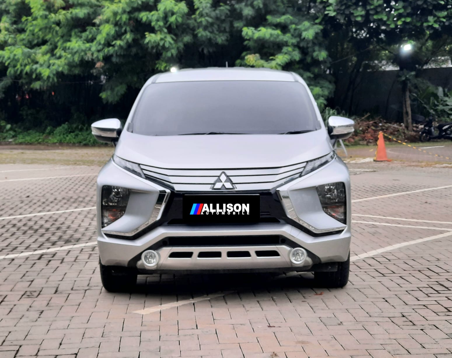 2018 Mitsubishi Xpander  1.5 L ULTIMATE 2018 Mitsubishi Xpander  1.5 L ULTIMATE