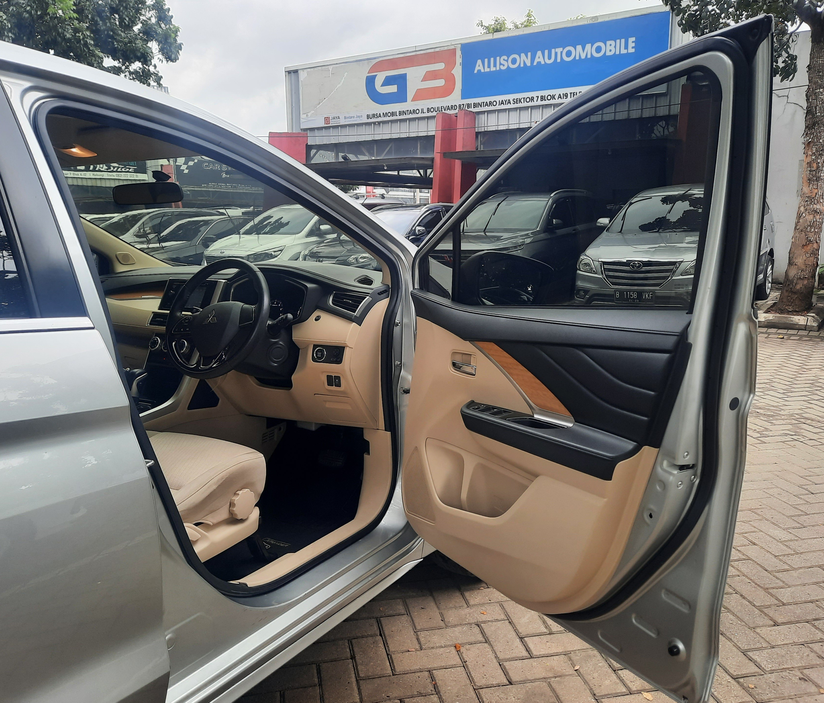 2018 Mitsubishi Xpander  1.5 L ULTIMATE 2018 Mitsubishi Xpander  1.5 L ULTIMATE