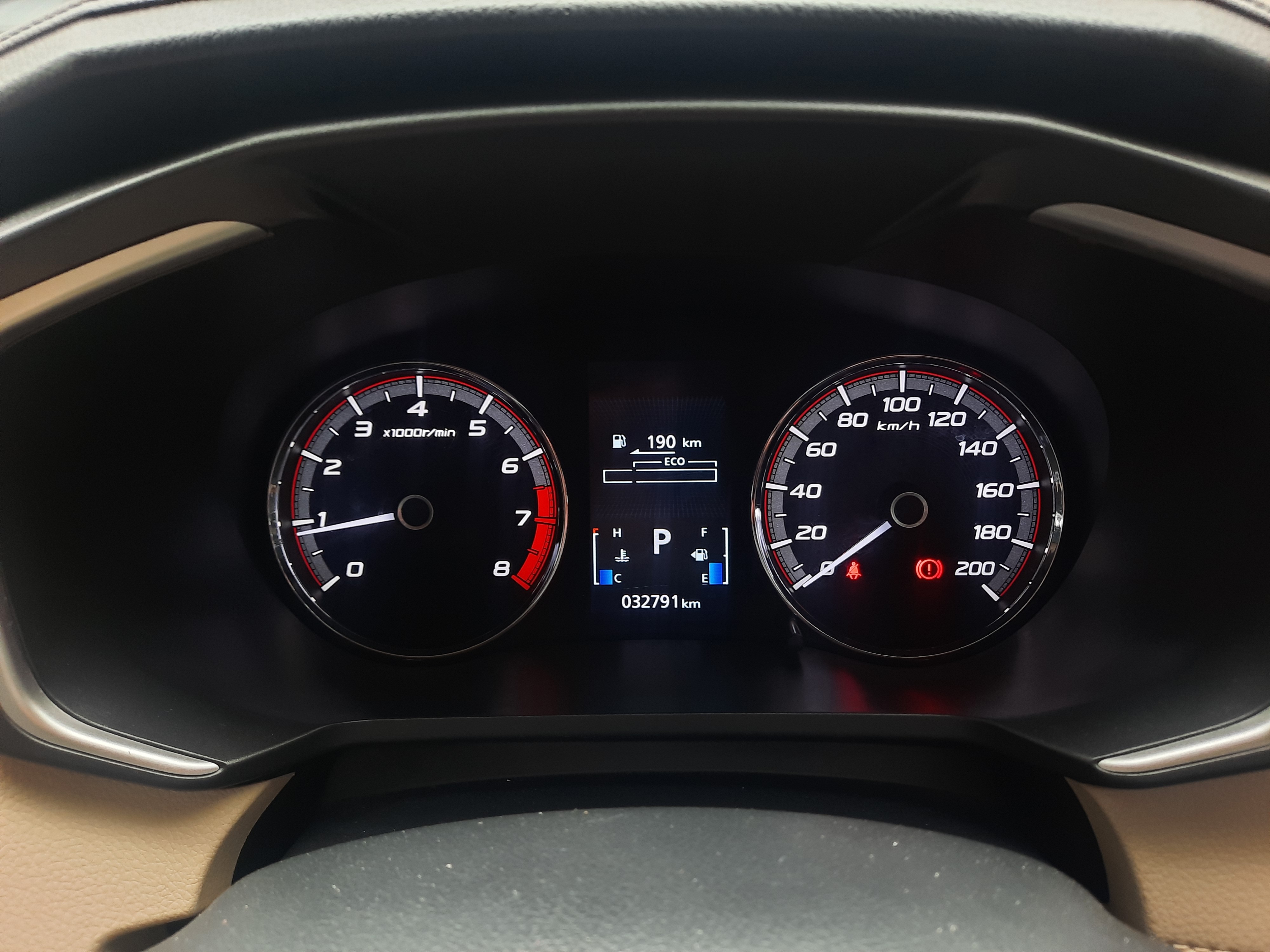 2018 Mitsubishi Xpander  1.5 L ULTIMATE 2018 Mitsubishi Xpander  1.5 L ULTIMATE