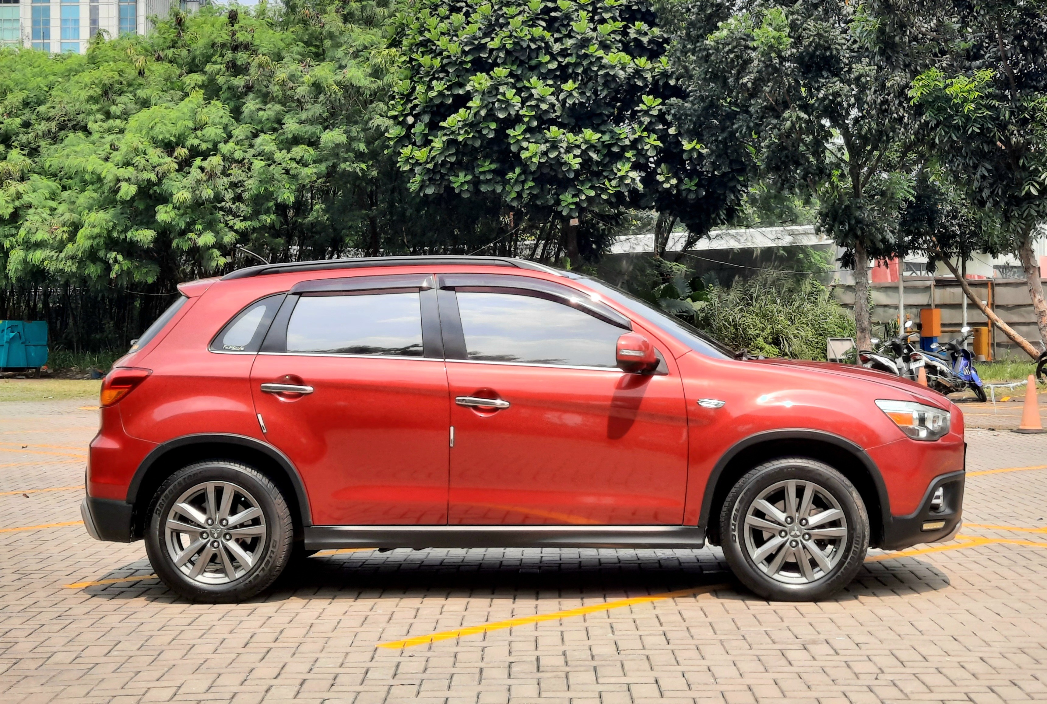 2014 Mitsubishi Outlander Sport PX LIMITED AT 2014 Mitsubishi Outlander Sport PX LIMITED AT