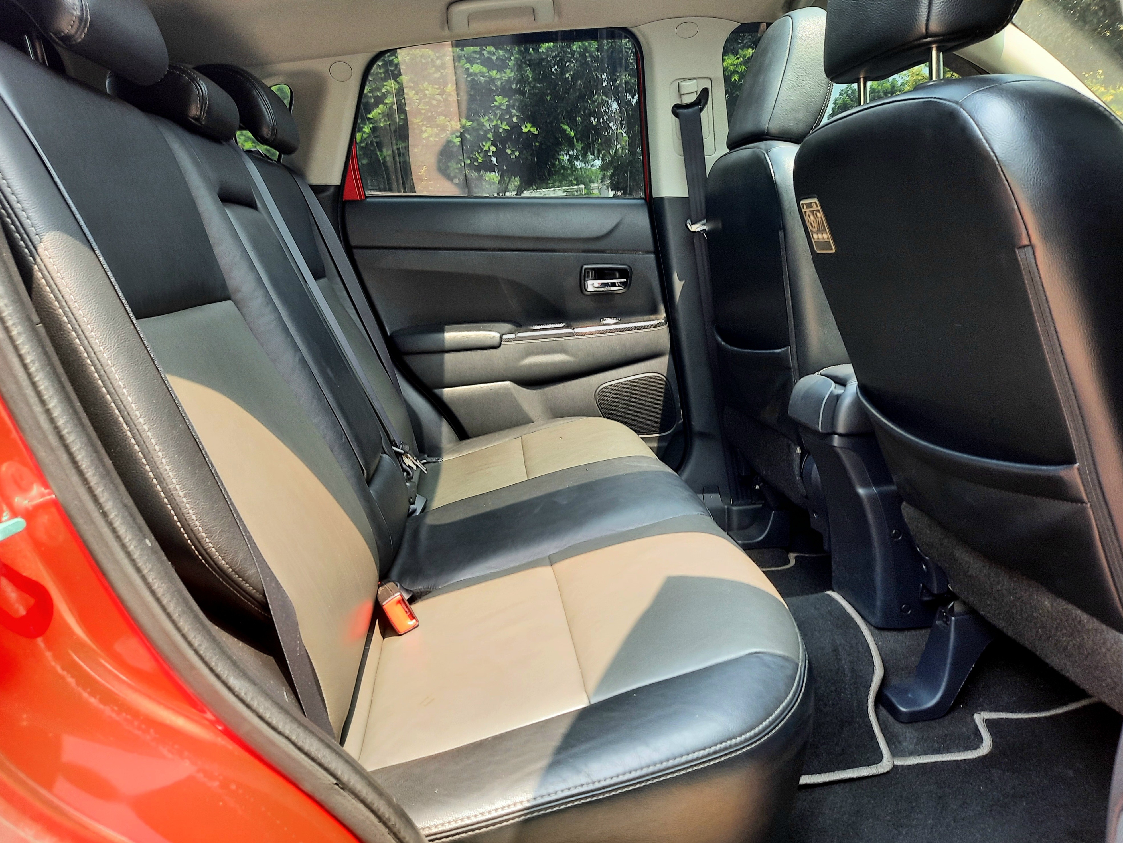 2014 Mitsubishi Outlander Sport PX LIMITED AT 2014 Mitsubishi Outlander Sport PX LIMITED AT