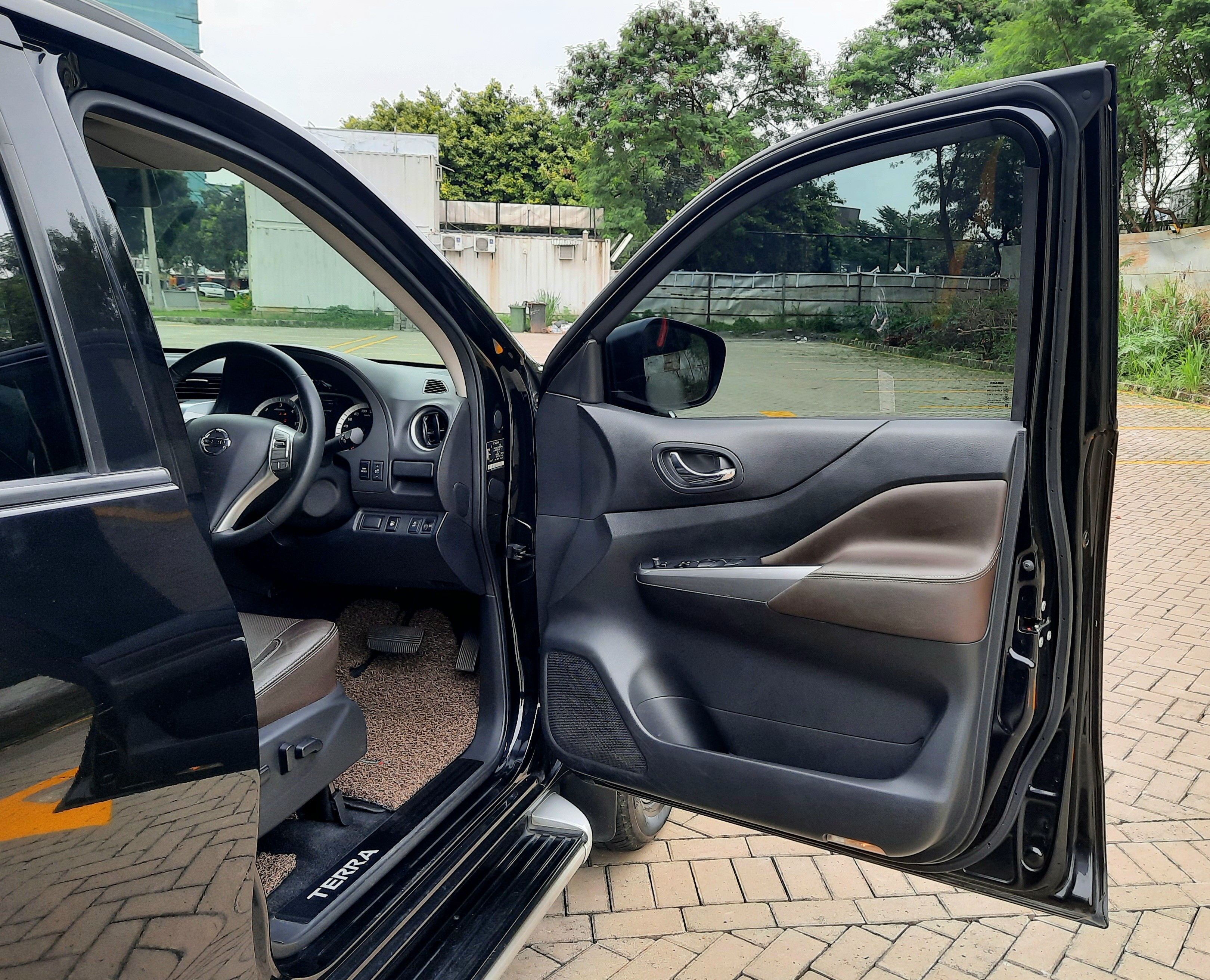 2018 Nissan Terra  VL AT 2018 Nissan Terra  VL AT