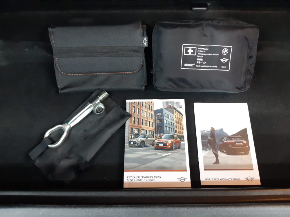 2019 MINI Cooper S 2019 MINI Cooper S