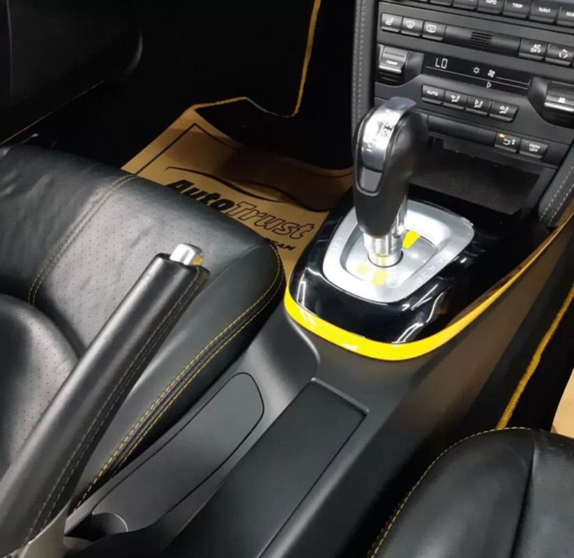 2011 Porsche Cayman 2011 Porsche Cayman